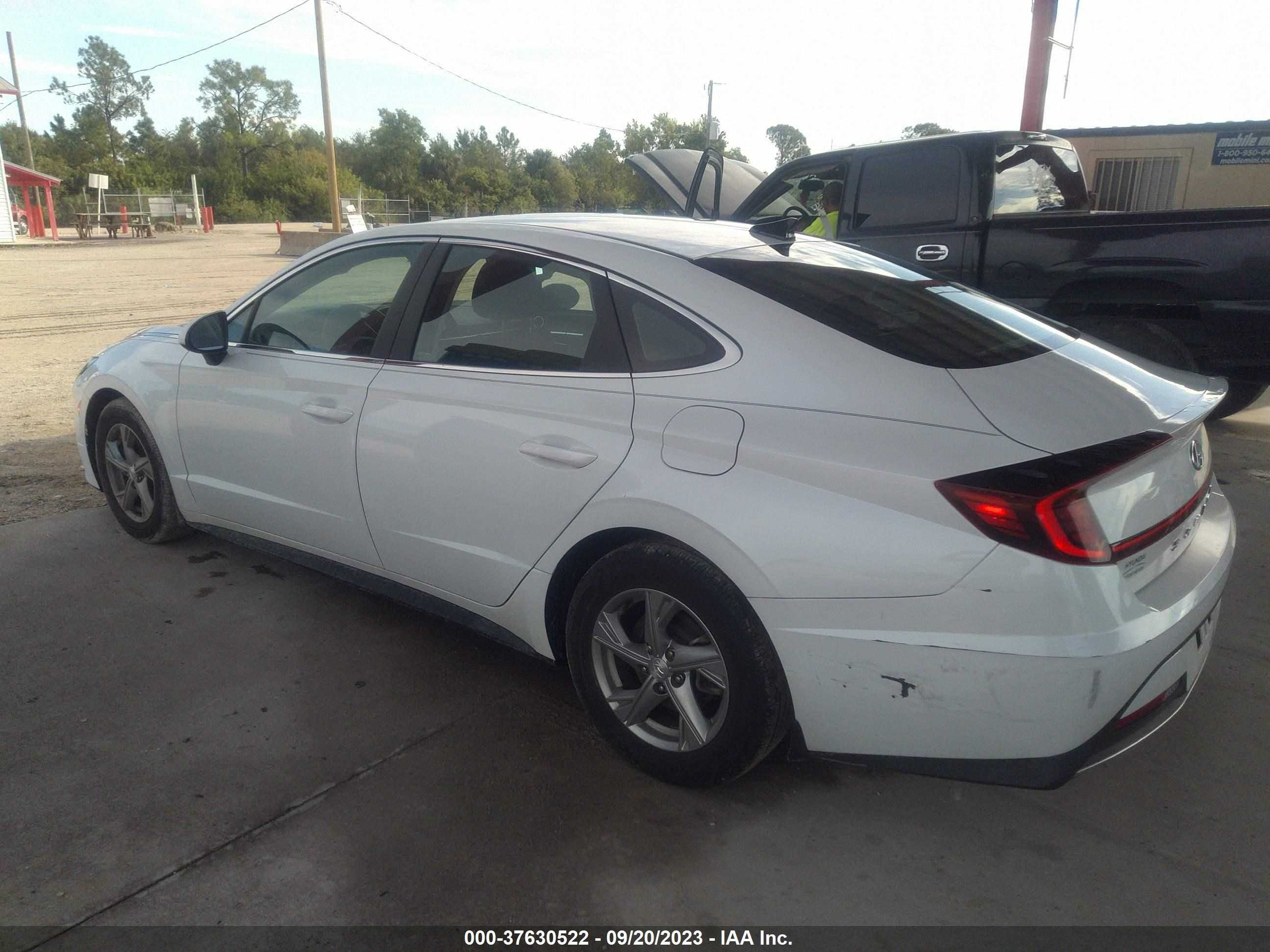 Photo 2 VIN: 5NPEG4JA0MH104321 - HYUNDAI SONATA 