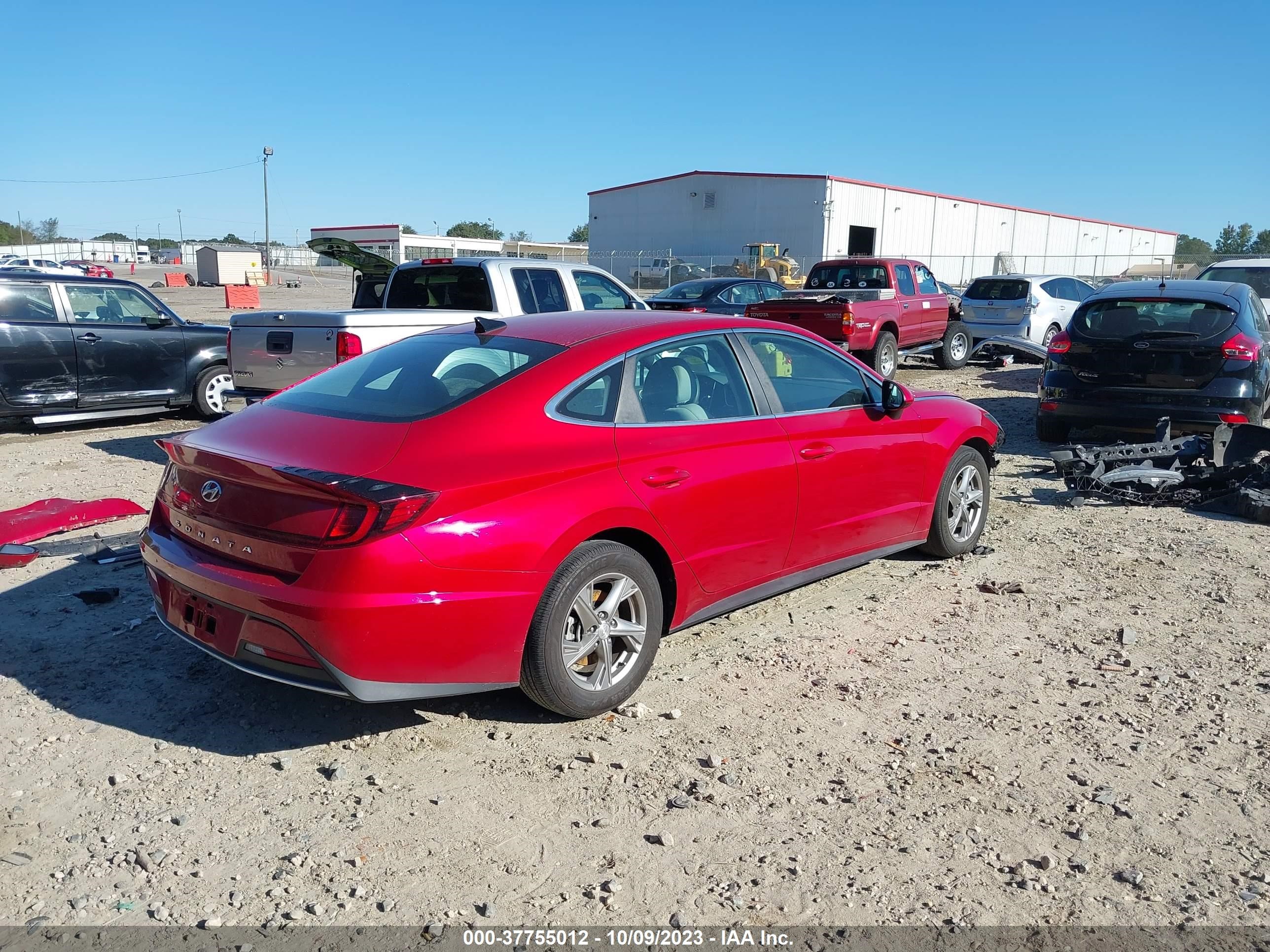 Photo 3 VIN: 5NPEG4JA1NH133327 - HYUNDAI SONATA 