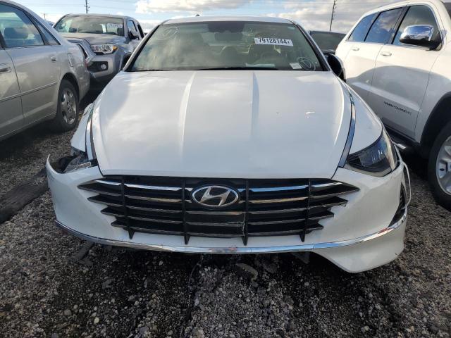 Photo 4 VIN: 5NPEG4JA1NH141539 - HYUNDAI SONATA SE 