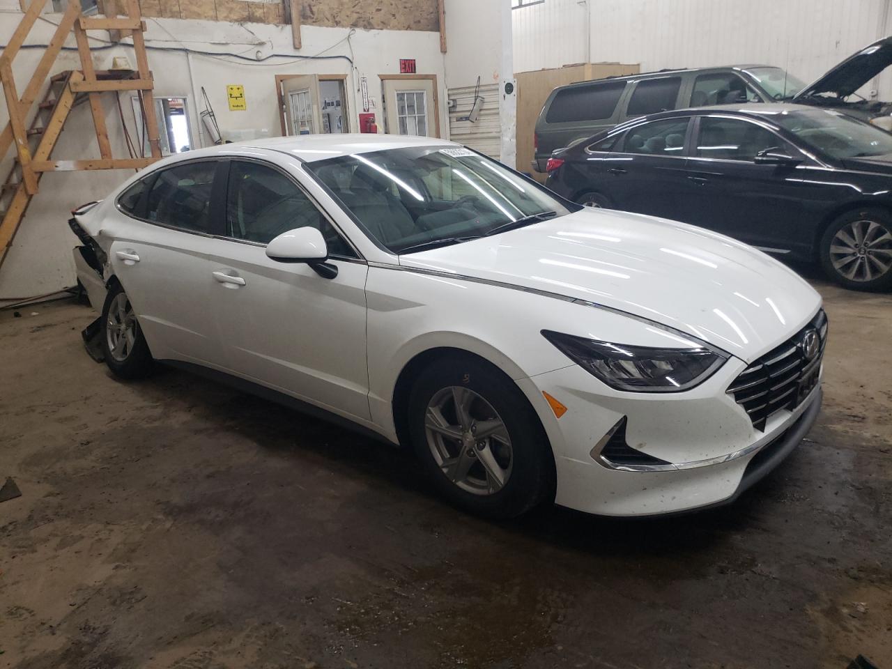 Photo 3 VIN: 5NPEG4JA2MH072021 - HYUNDAI SONATA 