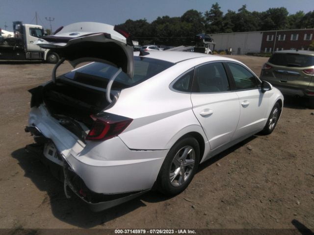 Photo 3 VIN: 5NPEG4JA2NH141081 - HYUNDAI SONATA 