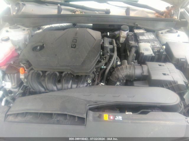 Photo 9 VIN: 5NPEG4JA3NH134494 - HYUNDAI SONATA 