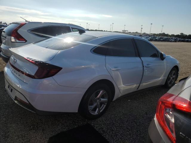 Photo 2 VIN: 5NPEG4JA6NH134151 - HYUNDAI SONATA SE 