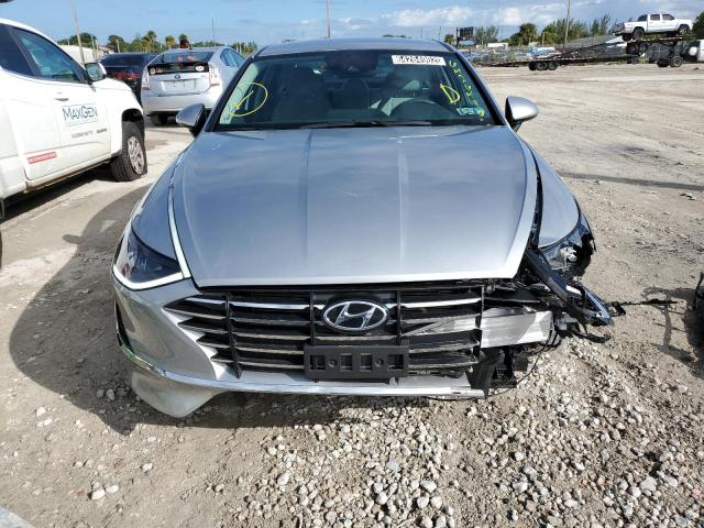 Photo 4 VIN: 5NPEG4JA7MH105501 - HYUNDAI SONATA SE 