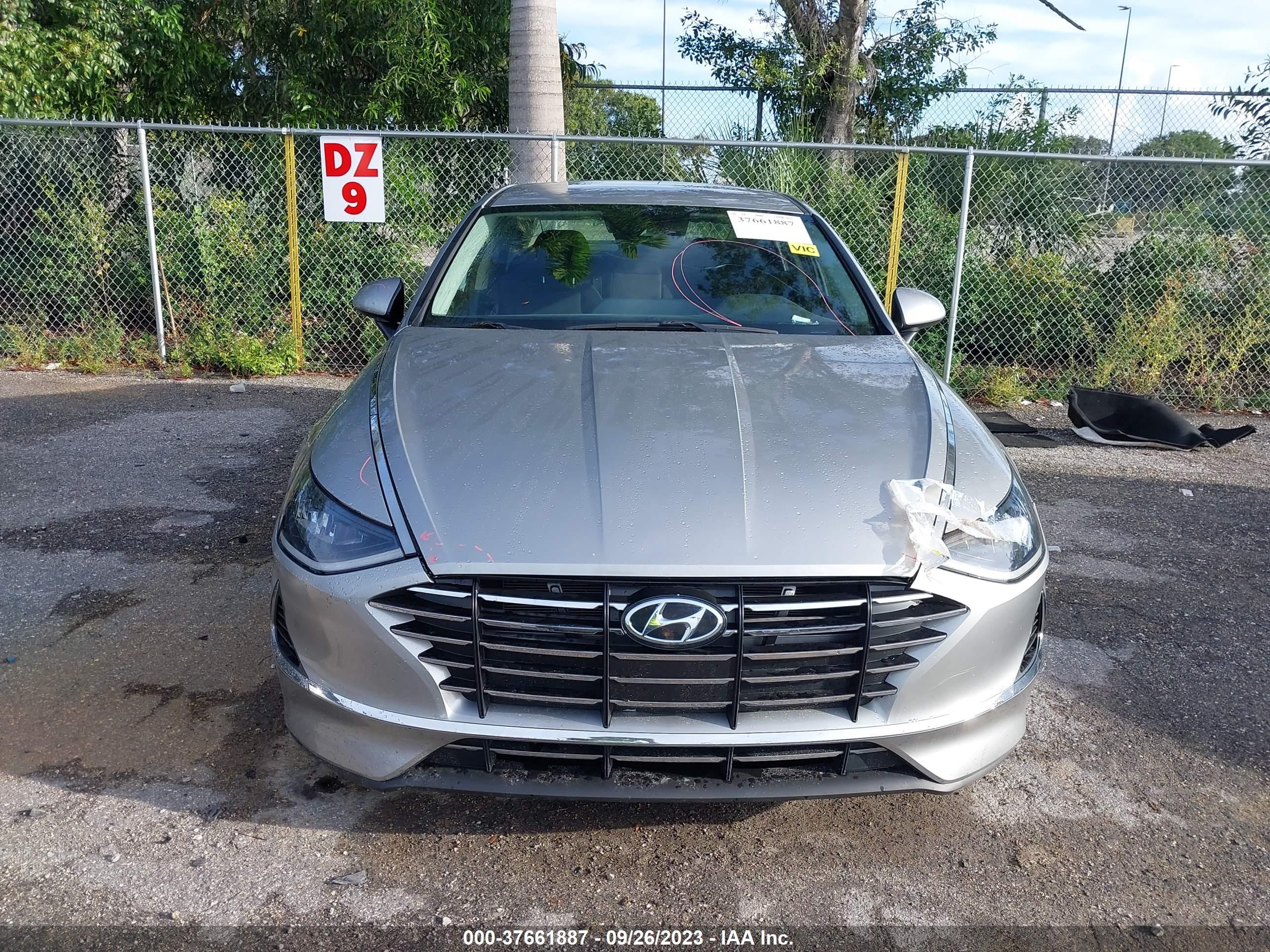 Photo 11 VIN: 5NPEG4JA8LH031259 - HYUNDAI SONATA 