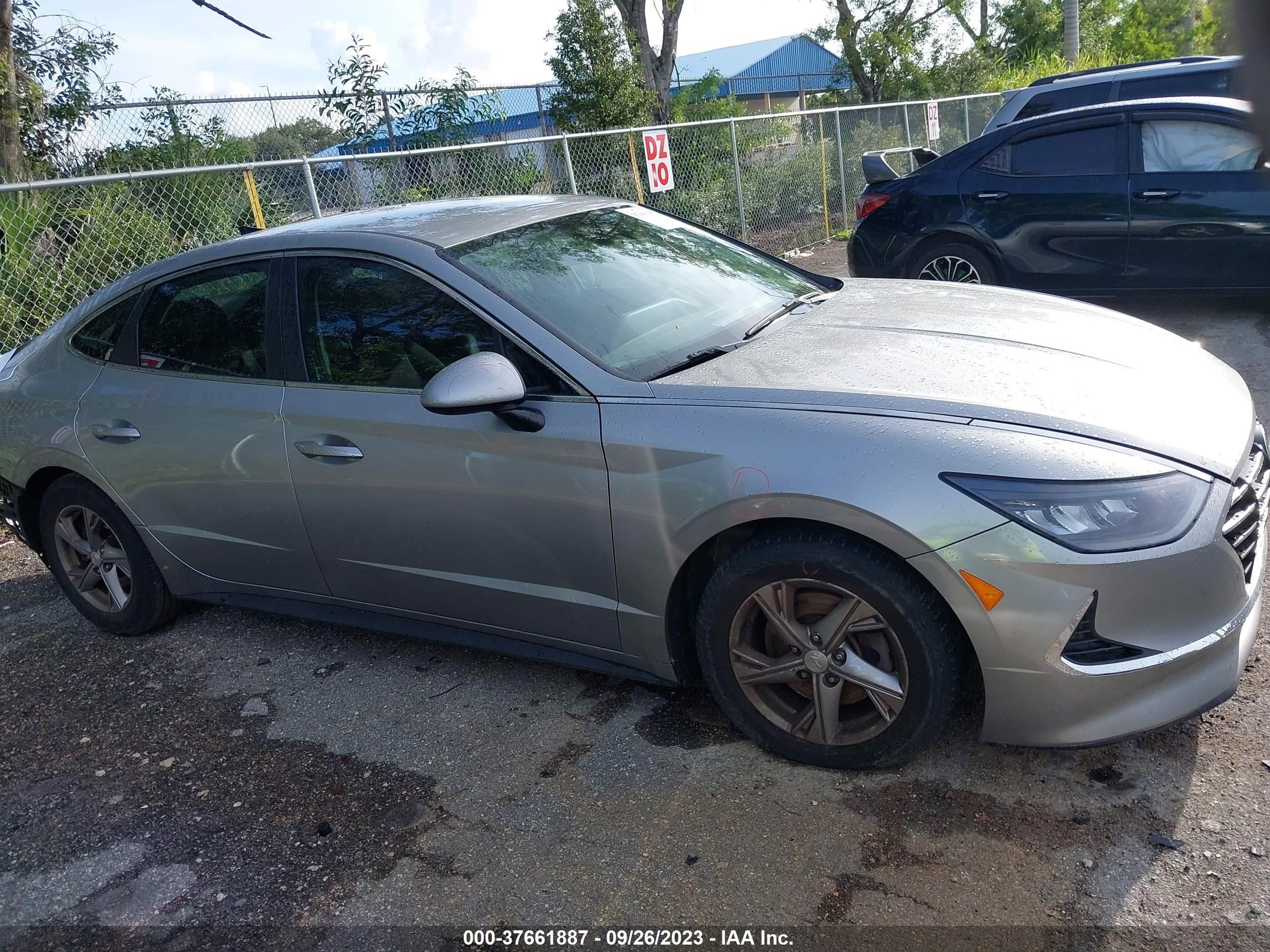 Photo 12 VIN: 5NPEG4JA8LH031259 - HYUNDAI SONATA 