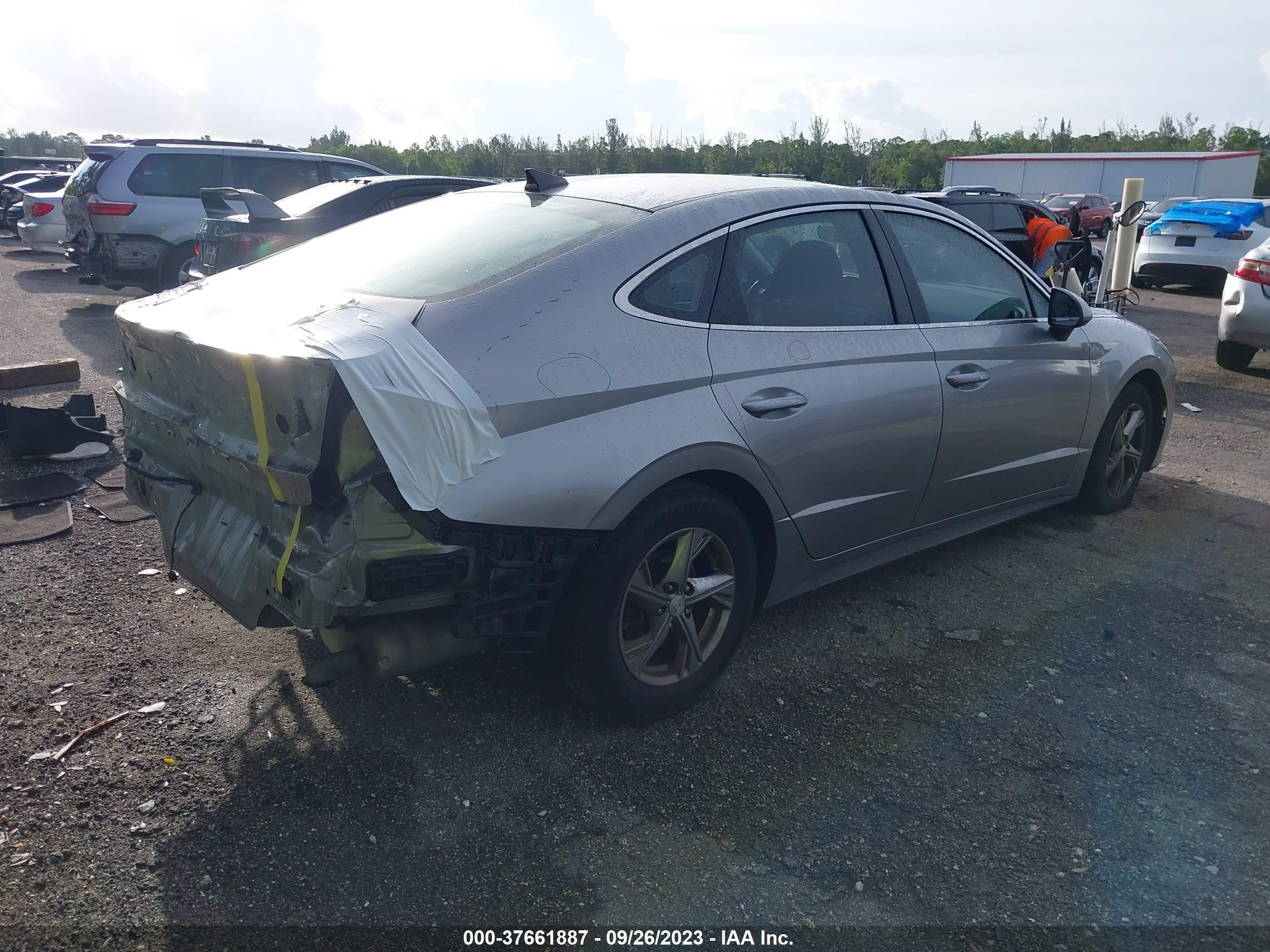 Photo 3 VIN: 5NPEG4JA8LH031259 - HYUNDAI SONATA 