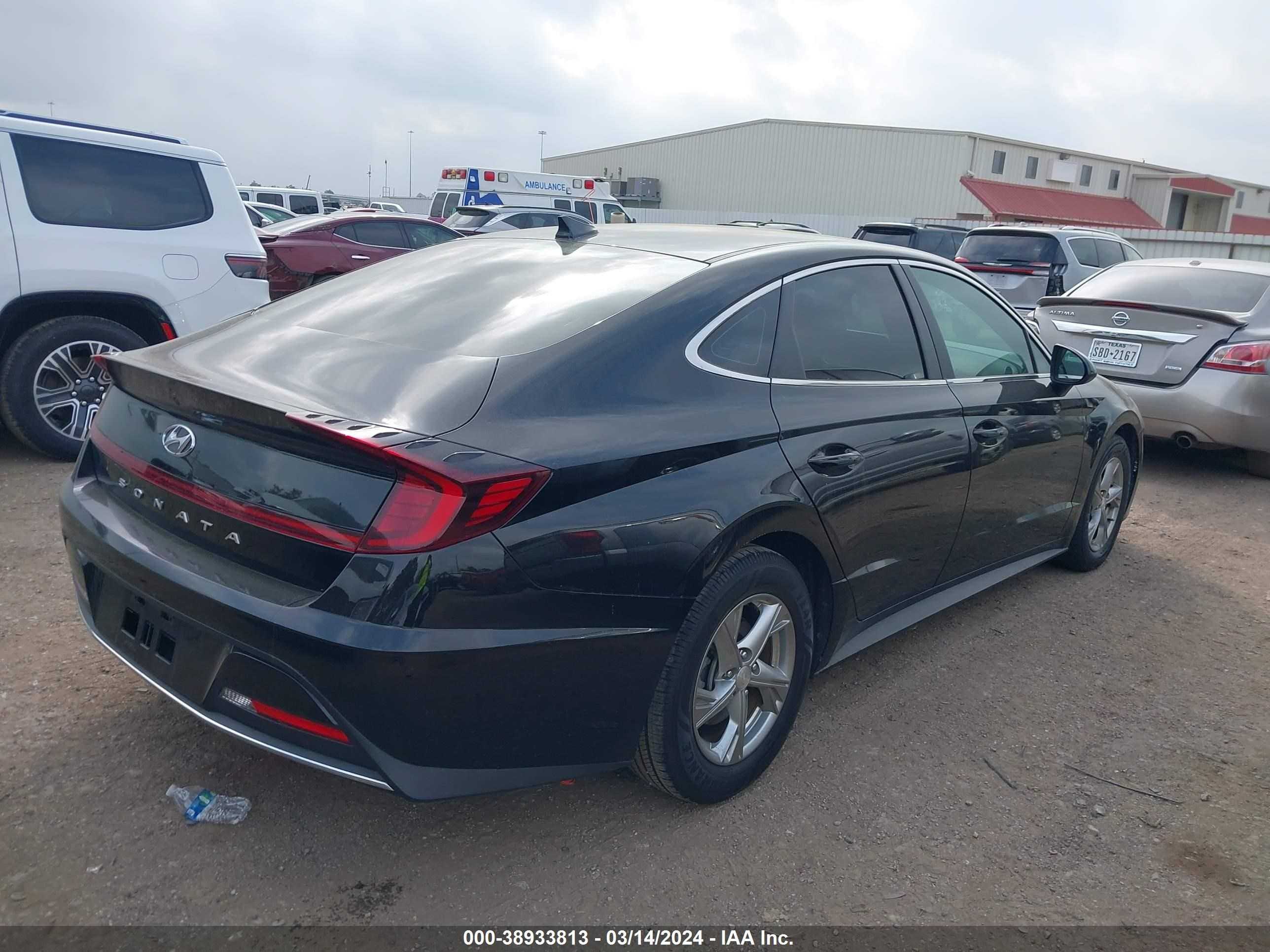 Photo 3 VIN: 5NPEG4JA9MH064790 - HYUNDAI SONATA 