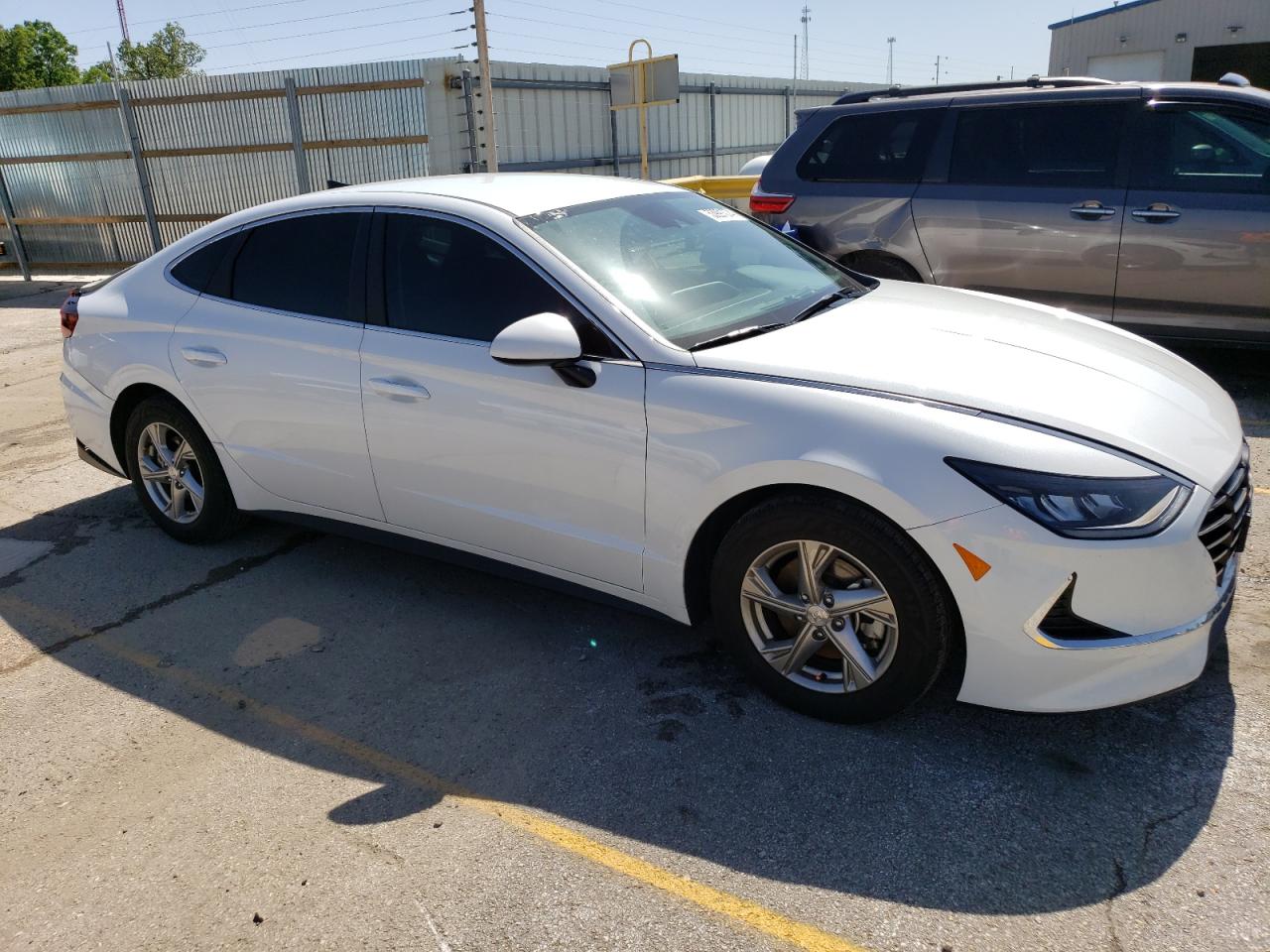 Photo 3 VIN: 5NPEG4JA9NH145287 - HYUNDAI SONATA 