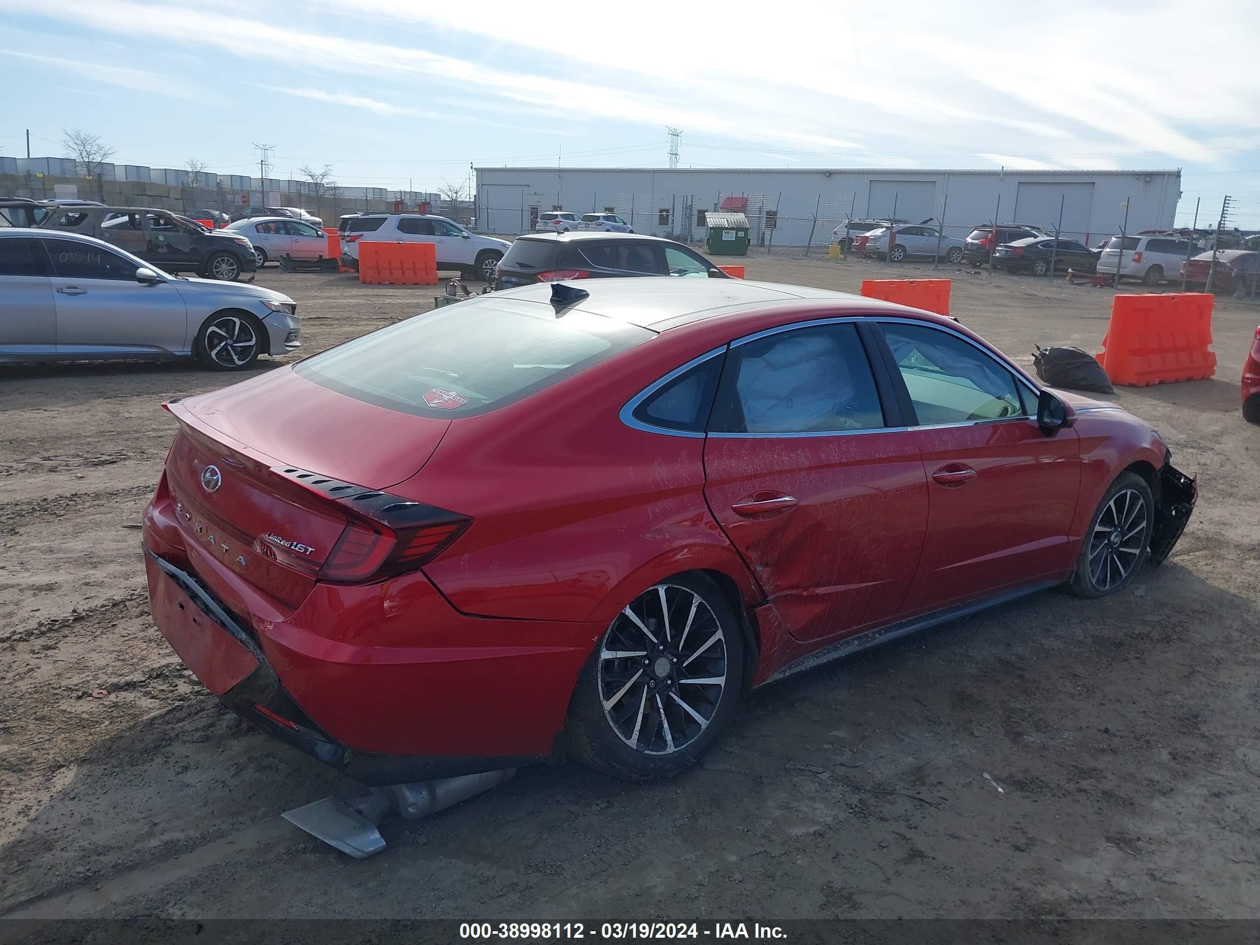 Photo 3 VIN: 5NPEH4J28MH082638 - HYUNDAI SONATA 