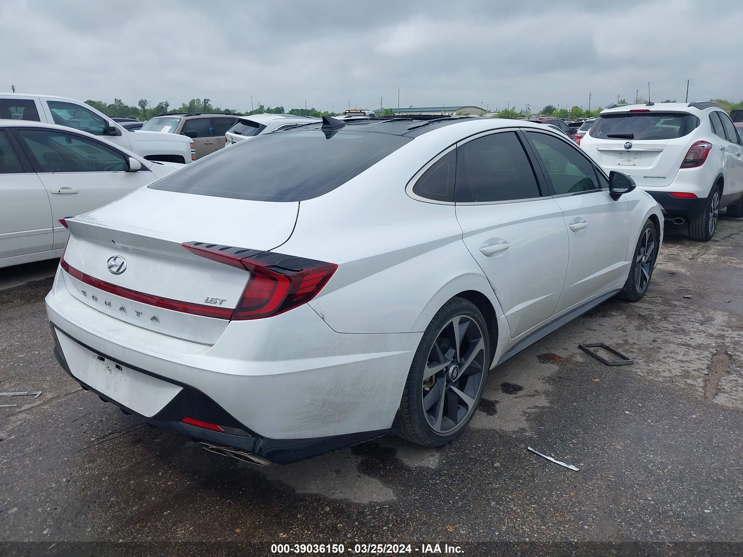 Photo 3 VIN: 5NPEJ4J25MH110514 - HYUNDAI SONATA 