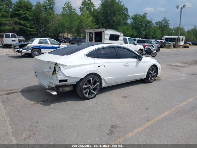 Photo 3 VIN: 5NPEJ4J29NH137216 - HYUNDAI SONATA 