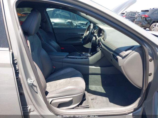 Photo 4 VIN: 5NPEK4JC6NH136885 - HYUNDAI SONATA 