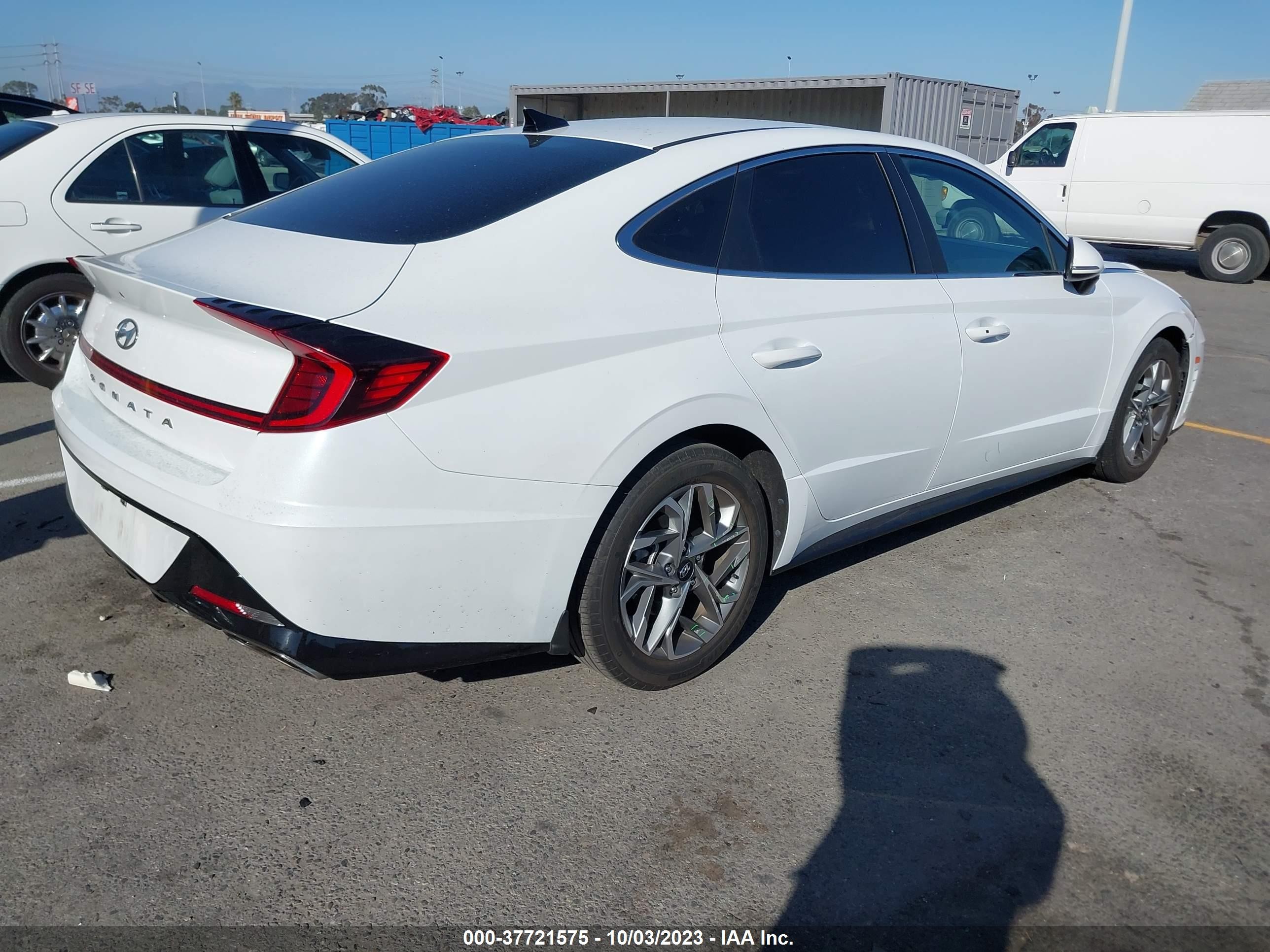 Photo 3 VIN: 5NPEL4JA4LH058874 - HYUNDAI SONATA 