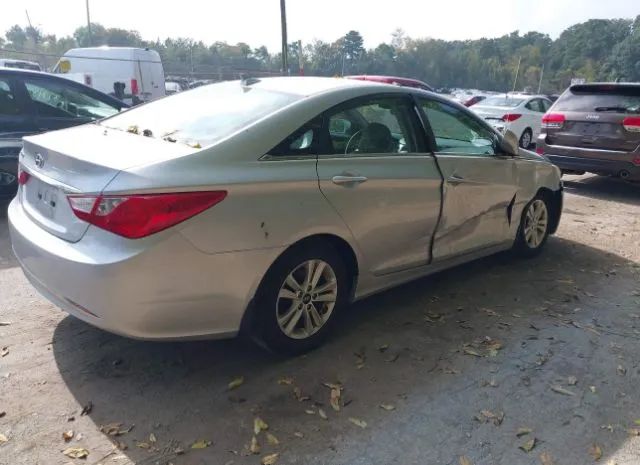 Photo 3 VIN: 5NPEN4AC5DH689428 - HYUNDAI SONATA 