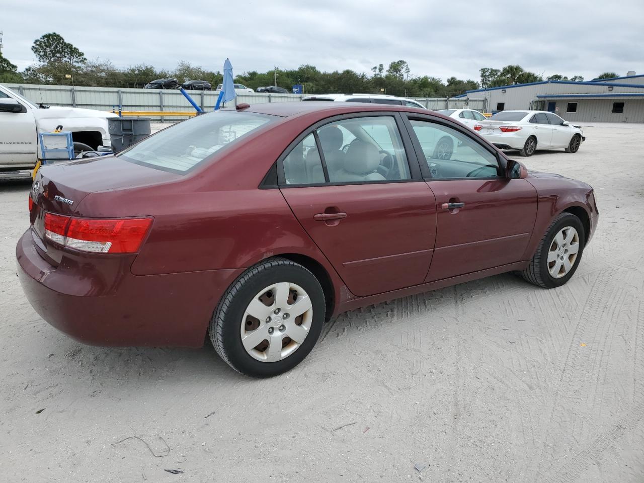 Photo 2 VIN: 5NPET46C08H328619 - HYUNDAI SONATA 