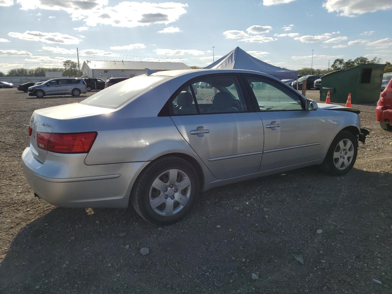 Photo 2 VIN: 5NPET46C09H405328 - HYUNDAI SONATA 