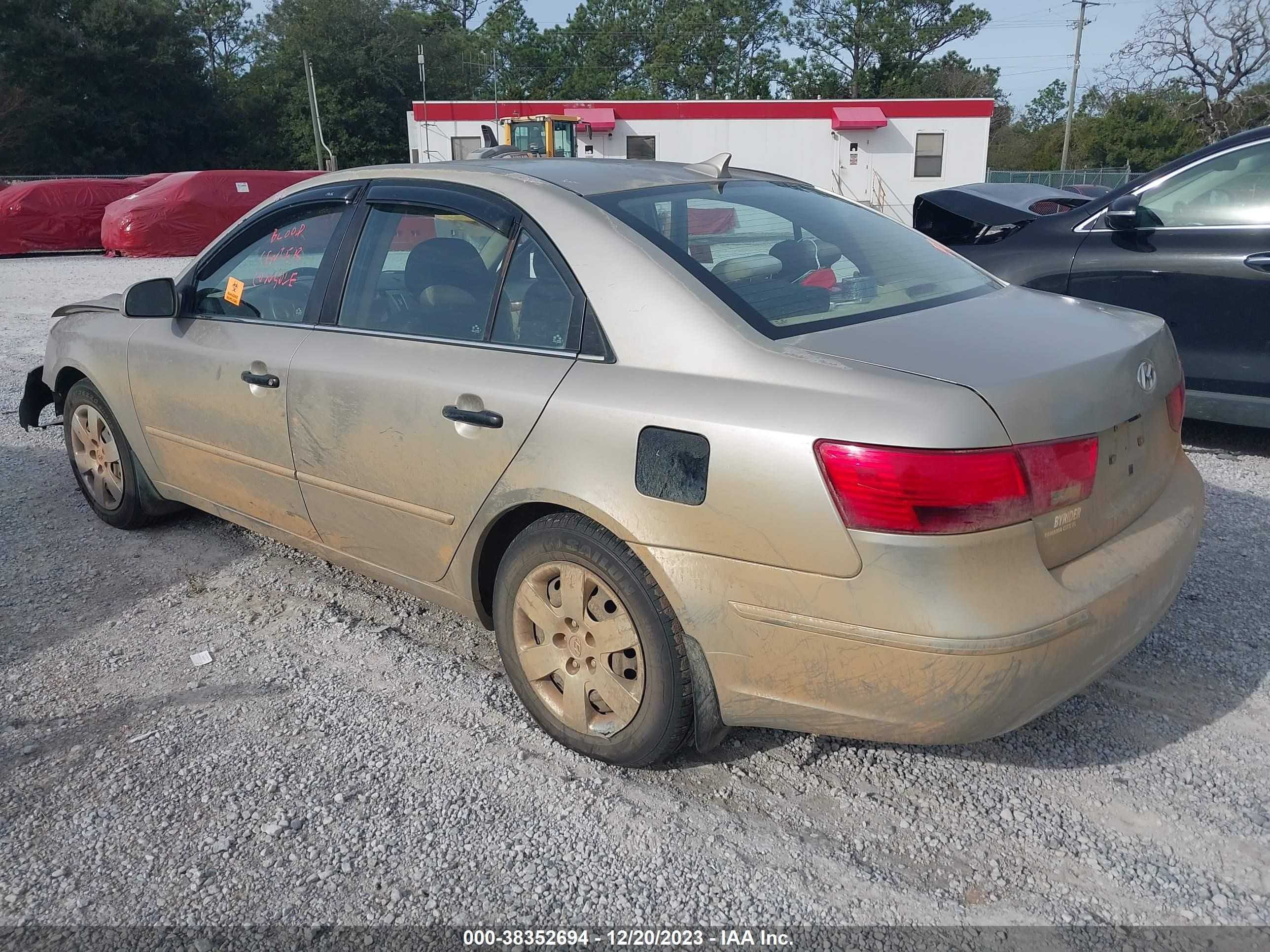 Photo 2 VIN: 5NPET46C09H493409 - HYUNDAI SONATA 