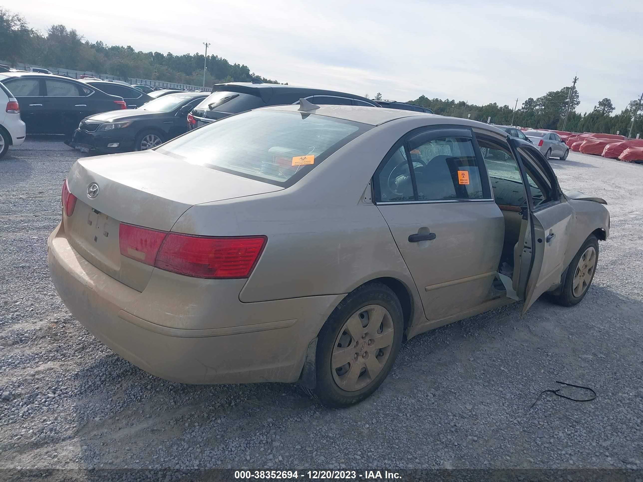 Photo 3 VIN: 5NPET46C09H493409 - HYUNDAI SONATA 