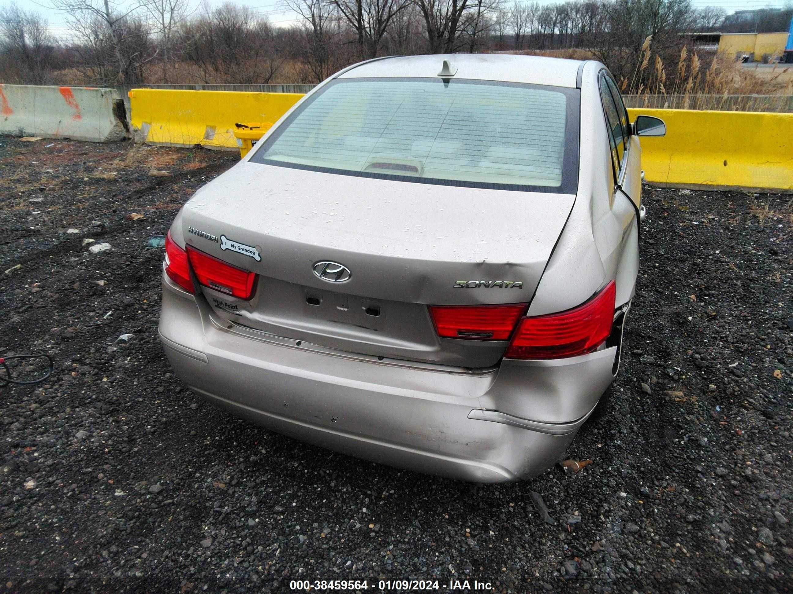 Photo 5 VIN: 5NPET46C19H467823 - HYUNDAI SONATA 