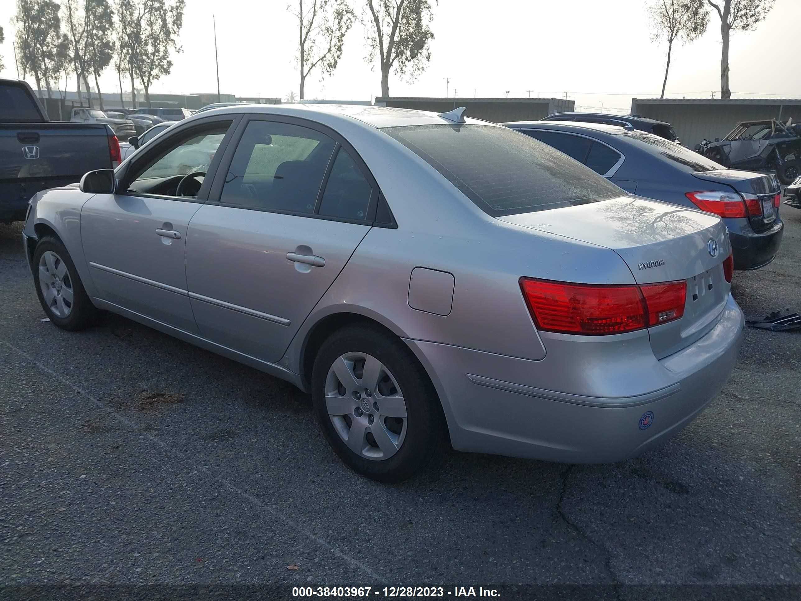 Photo 2 VIN: 5NPET46C19H478207 - HYUNDAI SONATA 