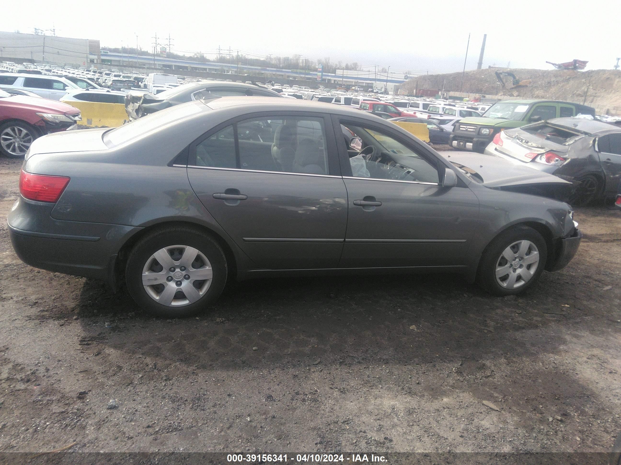 Photo 12 VIN: 5NPET46C19H502439 - HYUNDAI SONATA 