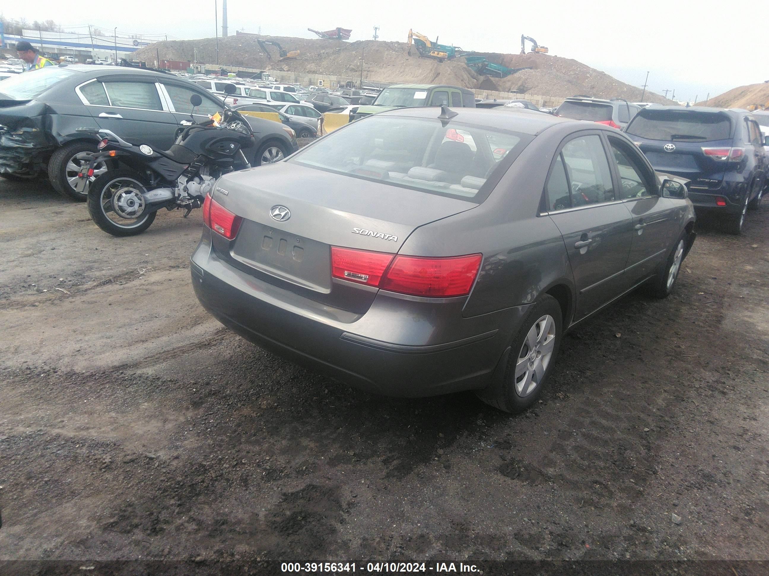 Photo 3 VIN: 5NPET46C19H502439 - HYUNDAI SONATA 