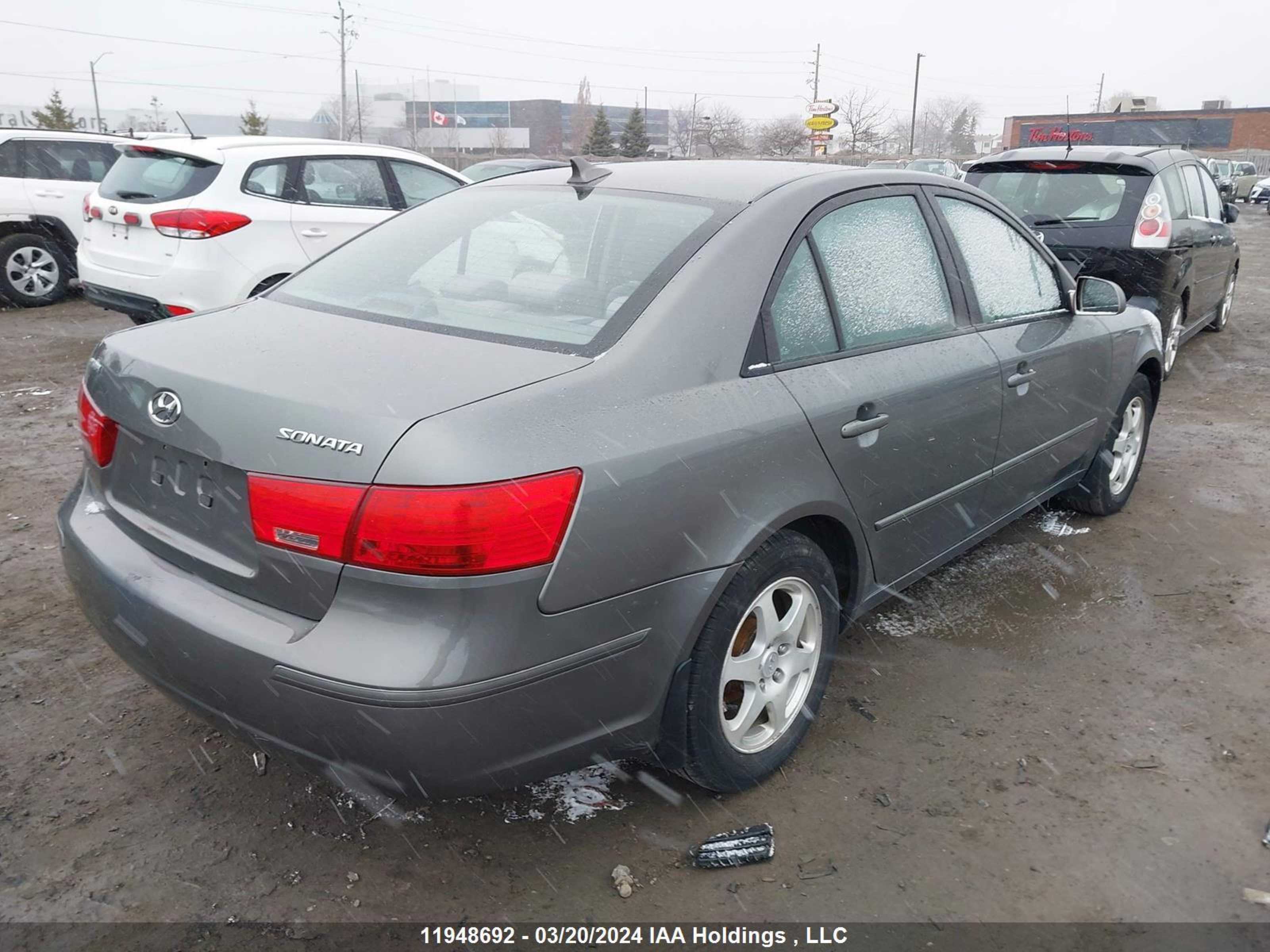 Photo 3 VIN: 5NPET46C19H557070 - HYUNDAI SONATA 