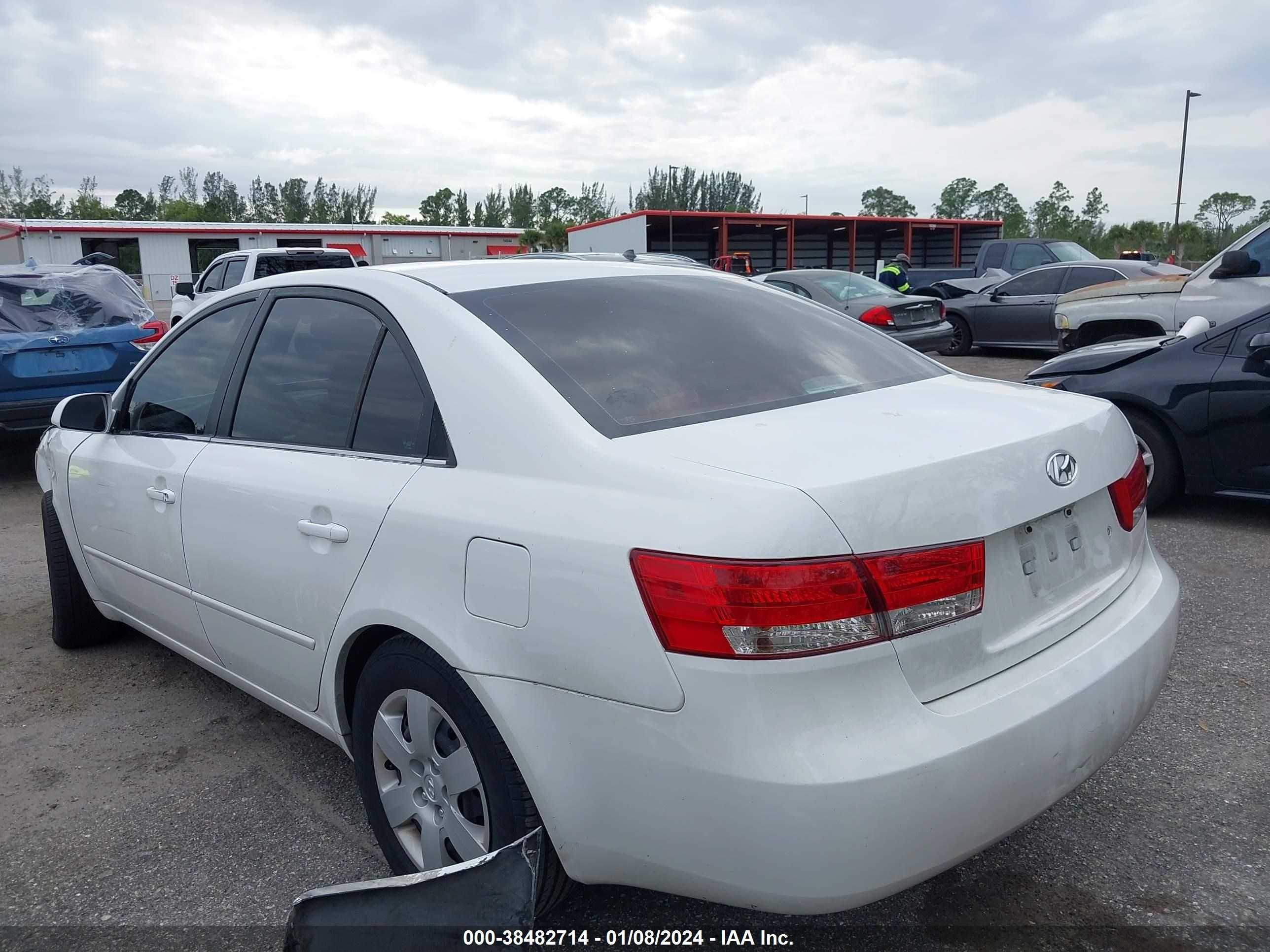 Photo 2 VIN: 5NPET46C27H200512 - HYUNDAI SONATA 