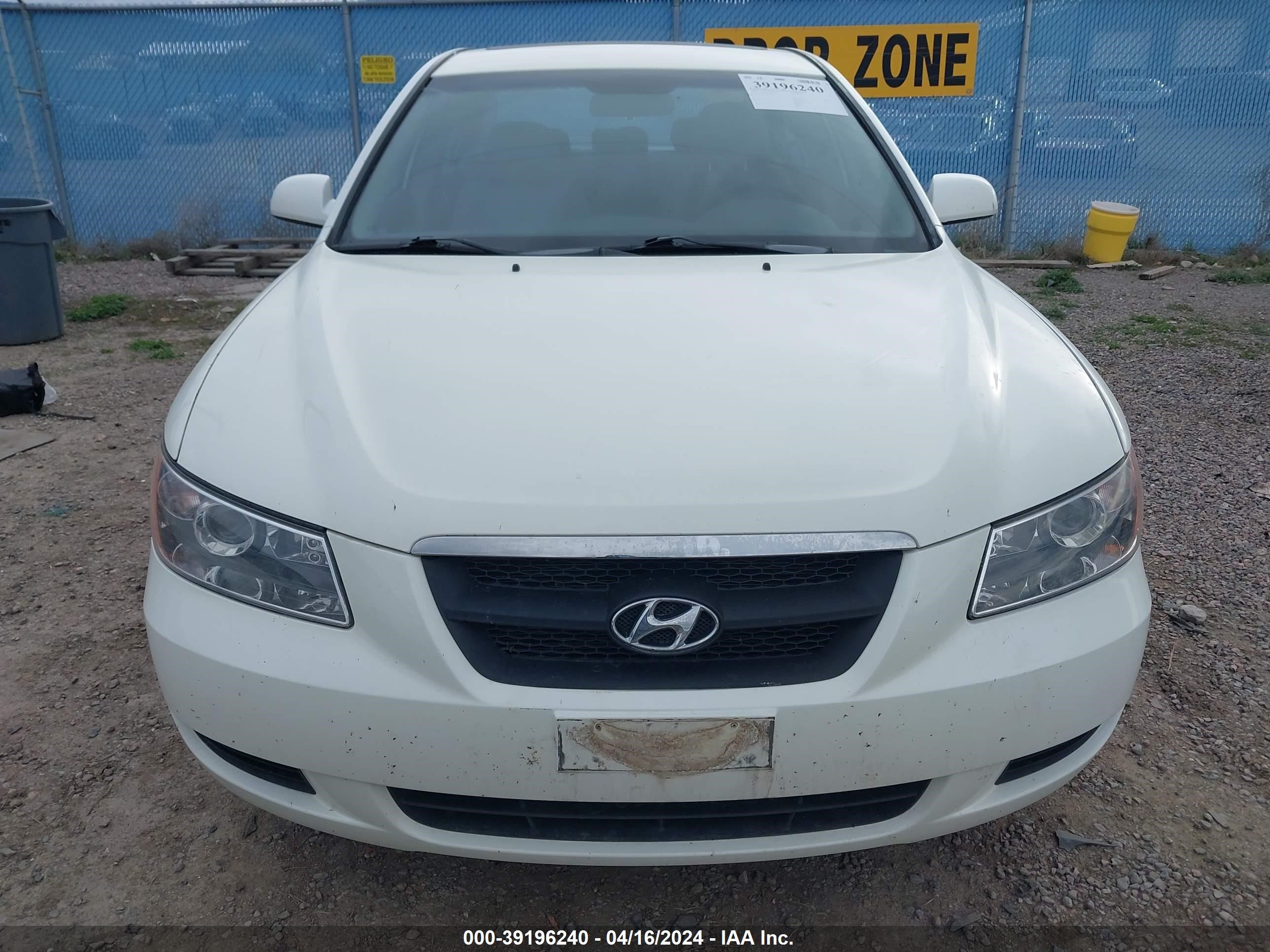 Photo 12 VIN: 5NPET46C28H368247 - HYUNDAI SONATA 