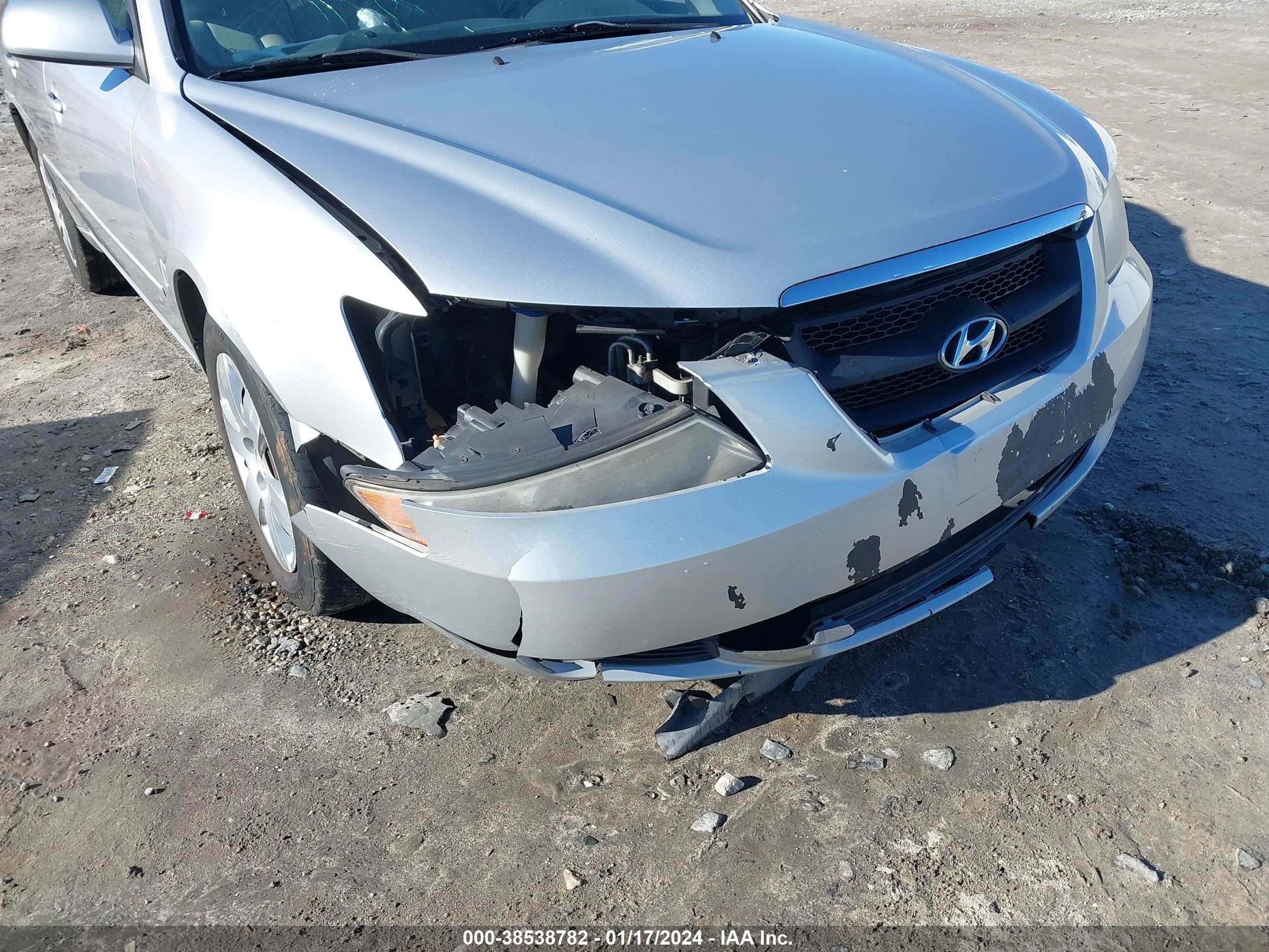 Photo 5 VIN: 5NPET46C28H371889 - HYUNDAI SONATA 