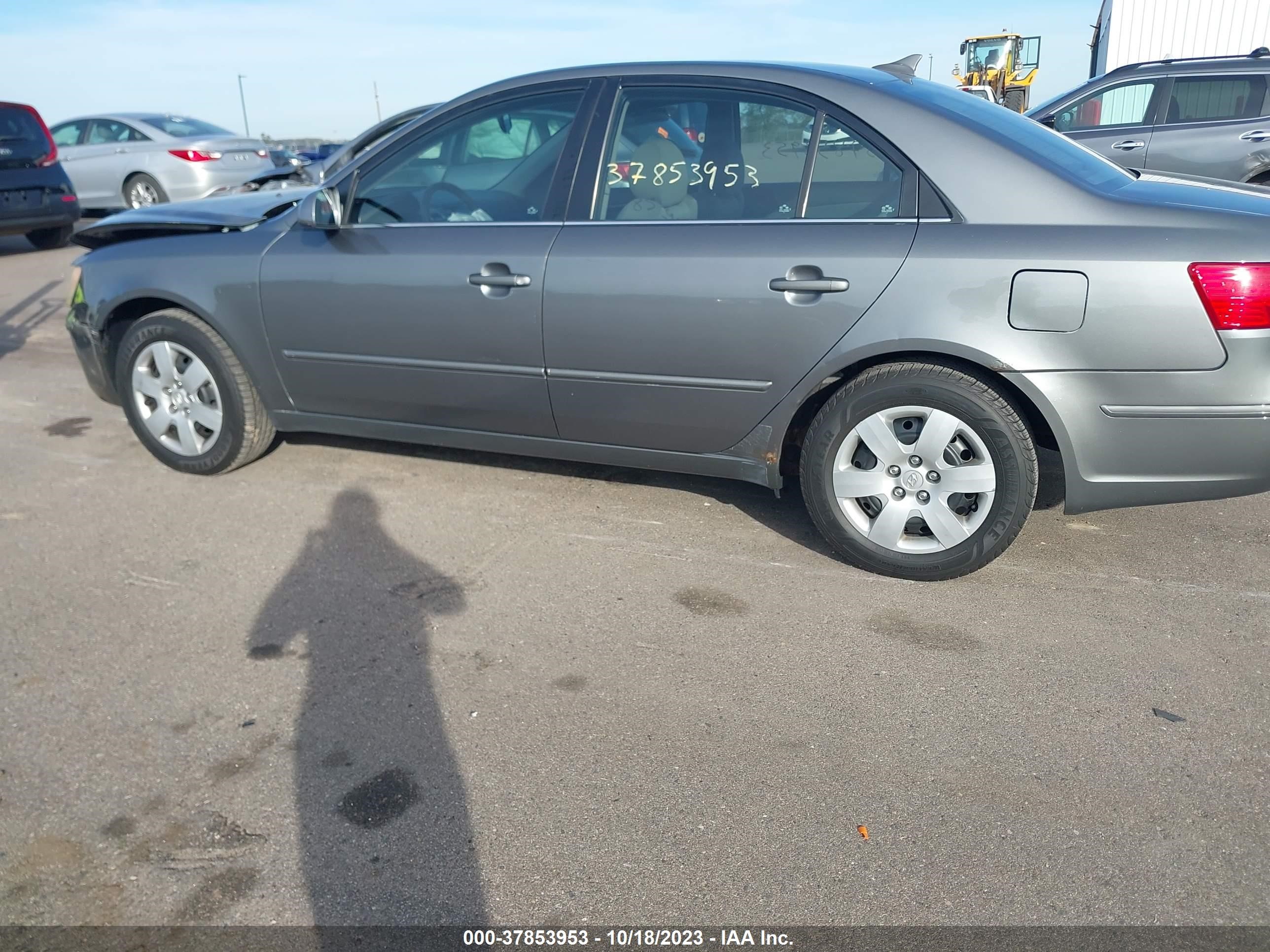 Photo 13 VIN: 5NPET46C29H550516 - HYUNDAI SONATA 