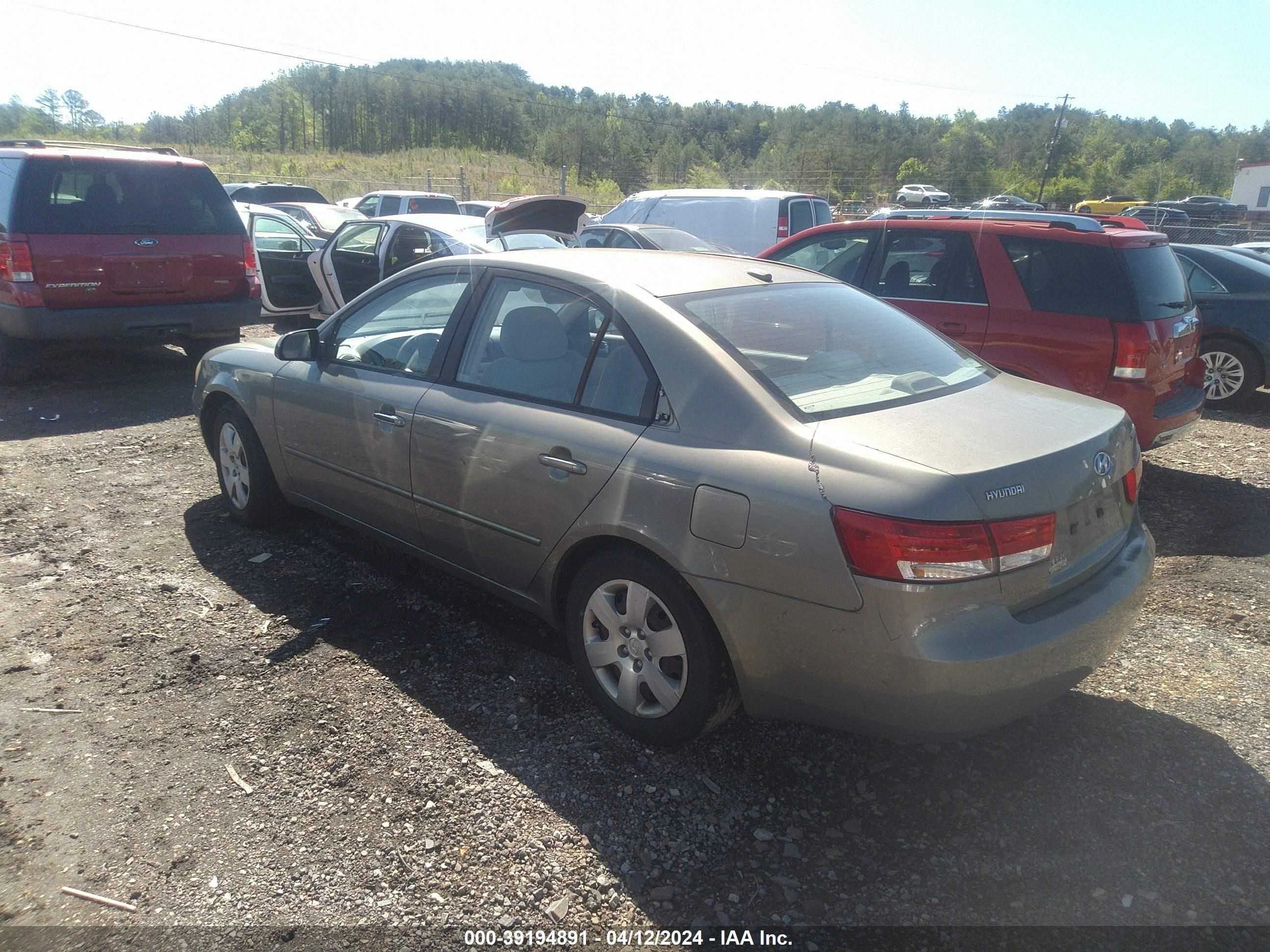 Photo 2 VIN: 5NPET46C37H246348 - HYUNDAI SONATA 