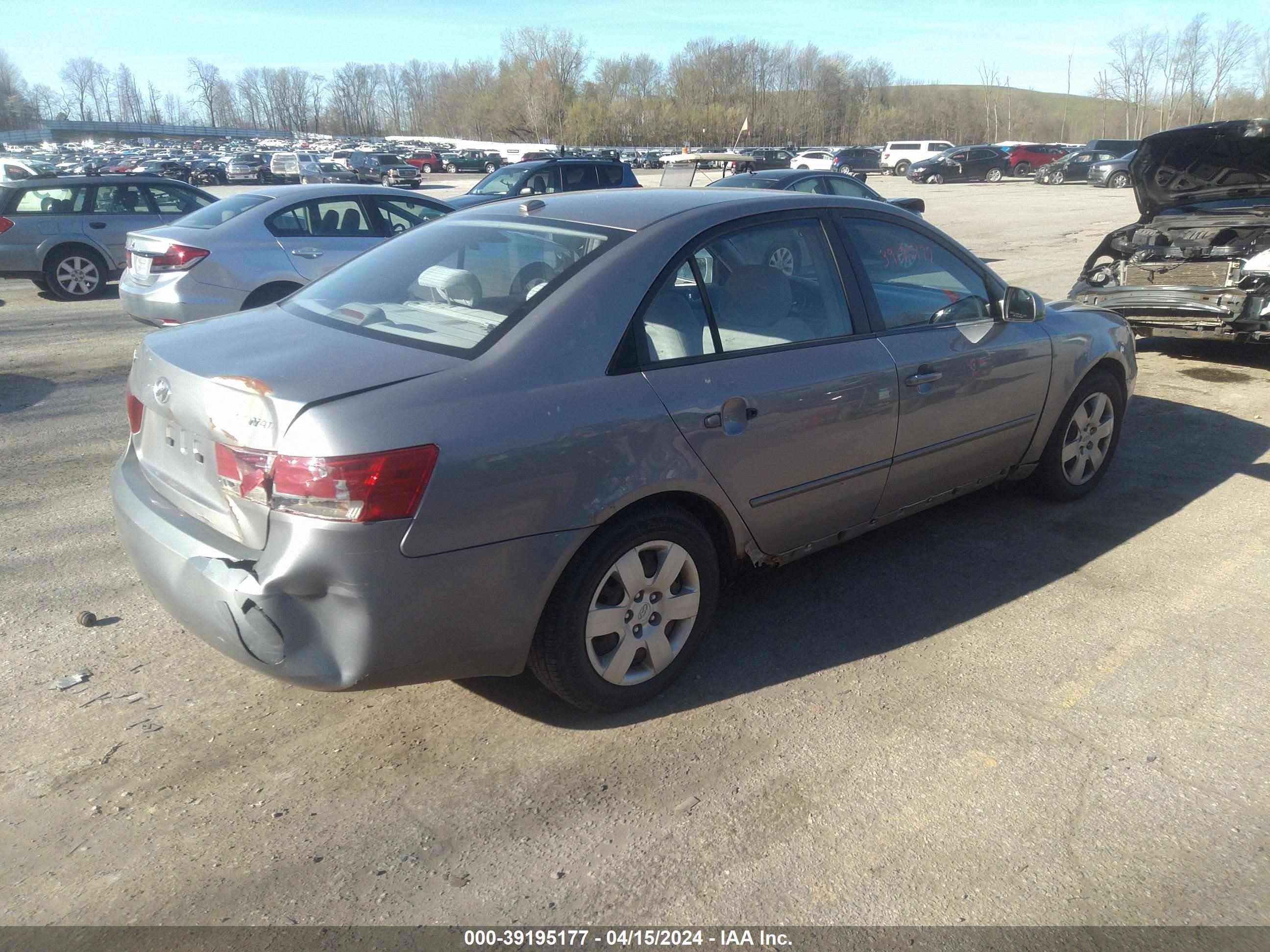 Photo 3 VIN: 5NPET46C37H267152 - HYUNDAI SONATA 