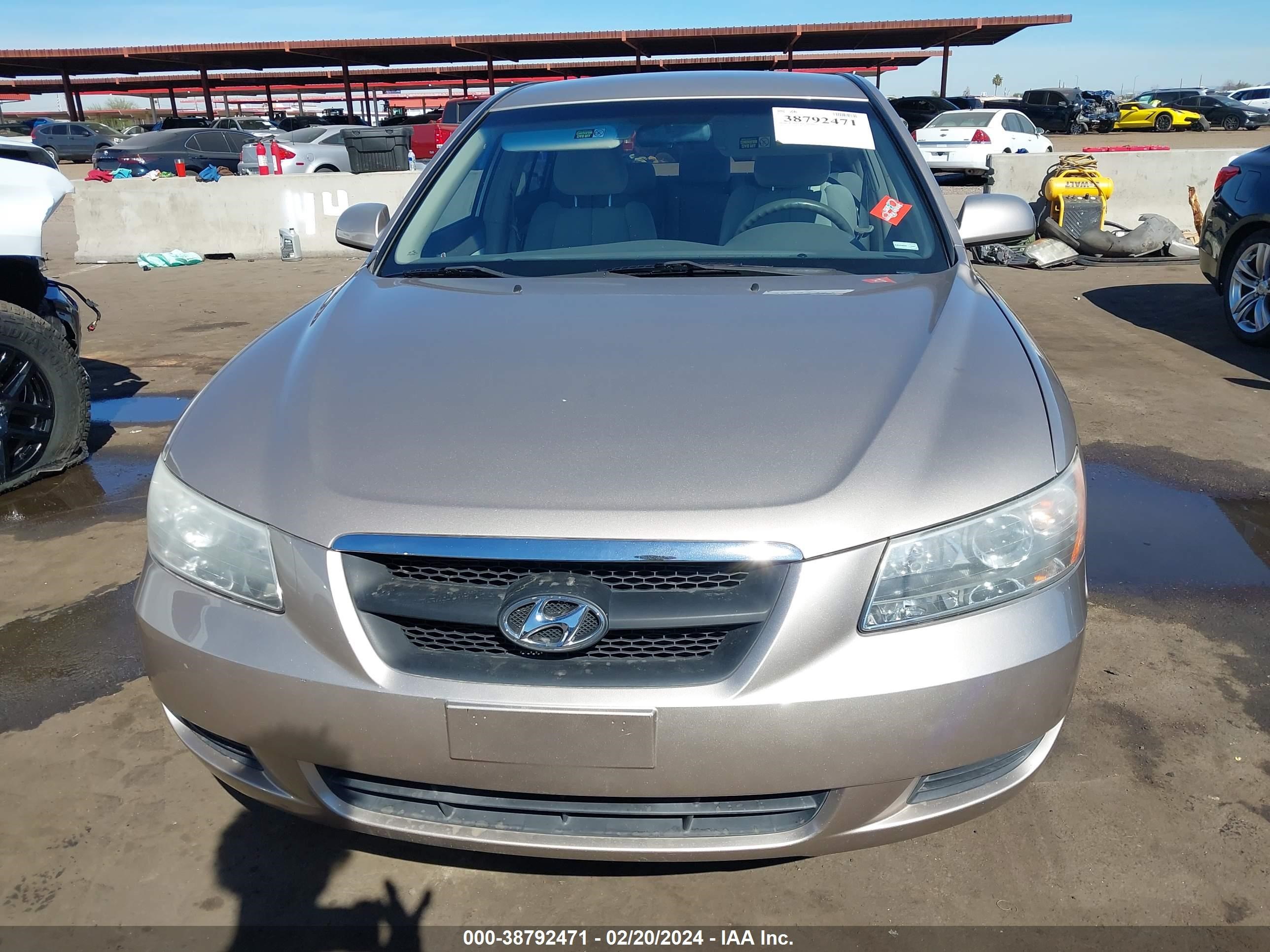 Photo 11 VIN: 5NPET46C38H370184 - HYUNDAI SONATA 