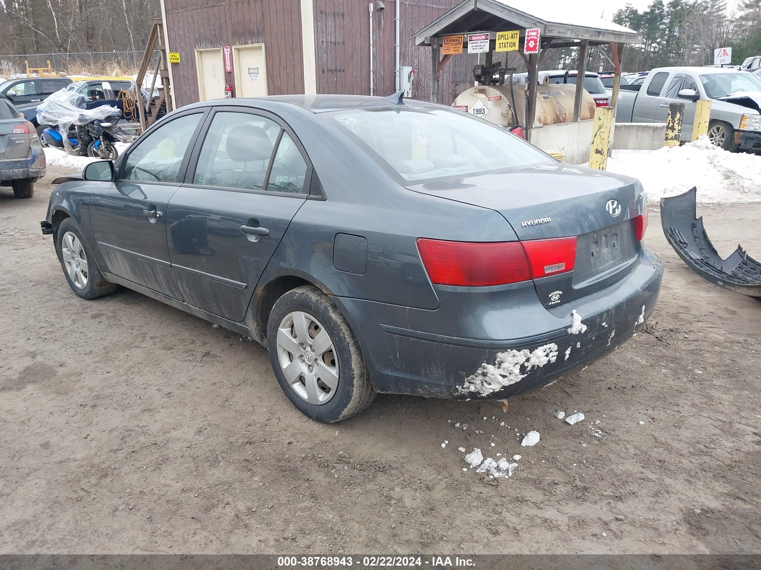 Photo 2 VIN: 5NPET46C39H407977 - HYUNDAI SONATA 