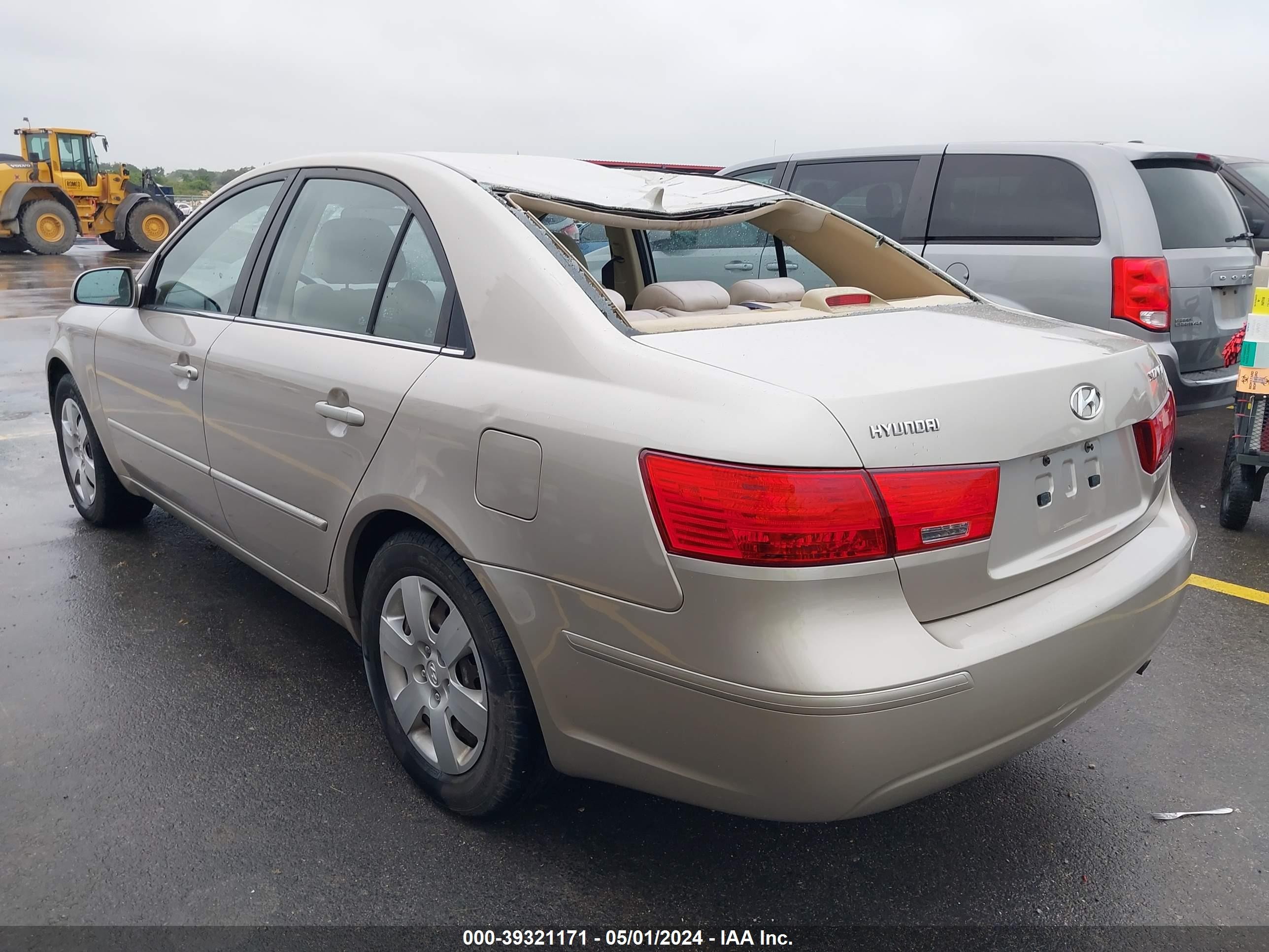 Photo 2 VIN: 5NPET46C39H536592 - HYUNDAI SONATA 