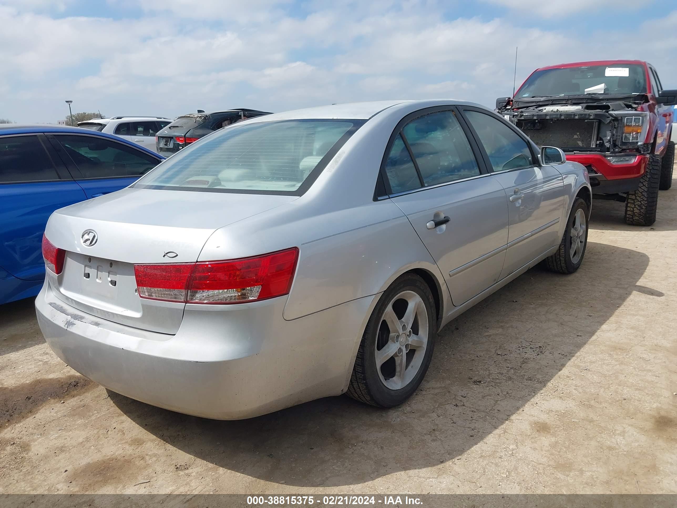 Photo 3 VIN: 5NPET46C47H192056 - HYUNDAI SONATA 