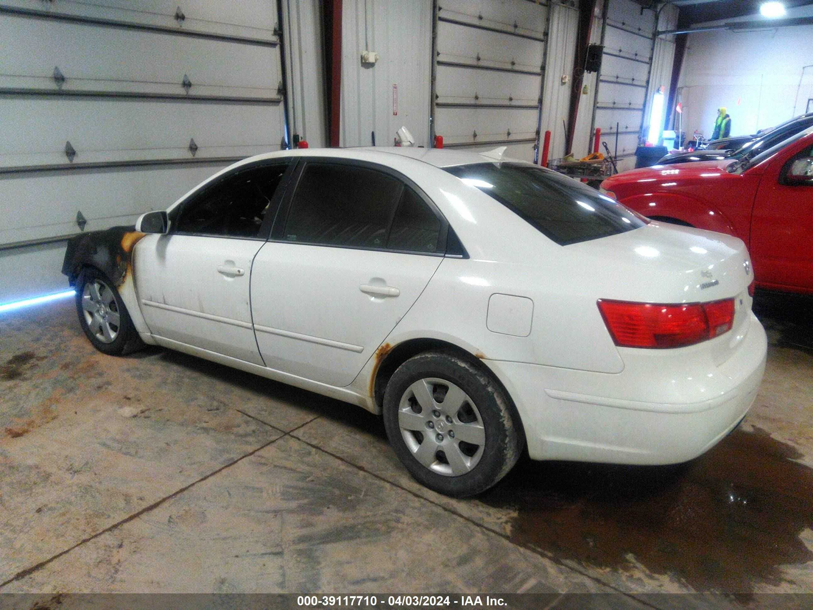 Photo 2 VIN: 5NPET46C49H407938 - HYUNDAI SONATA 