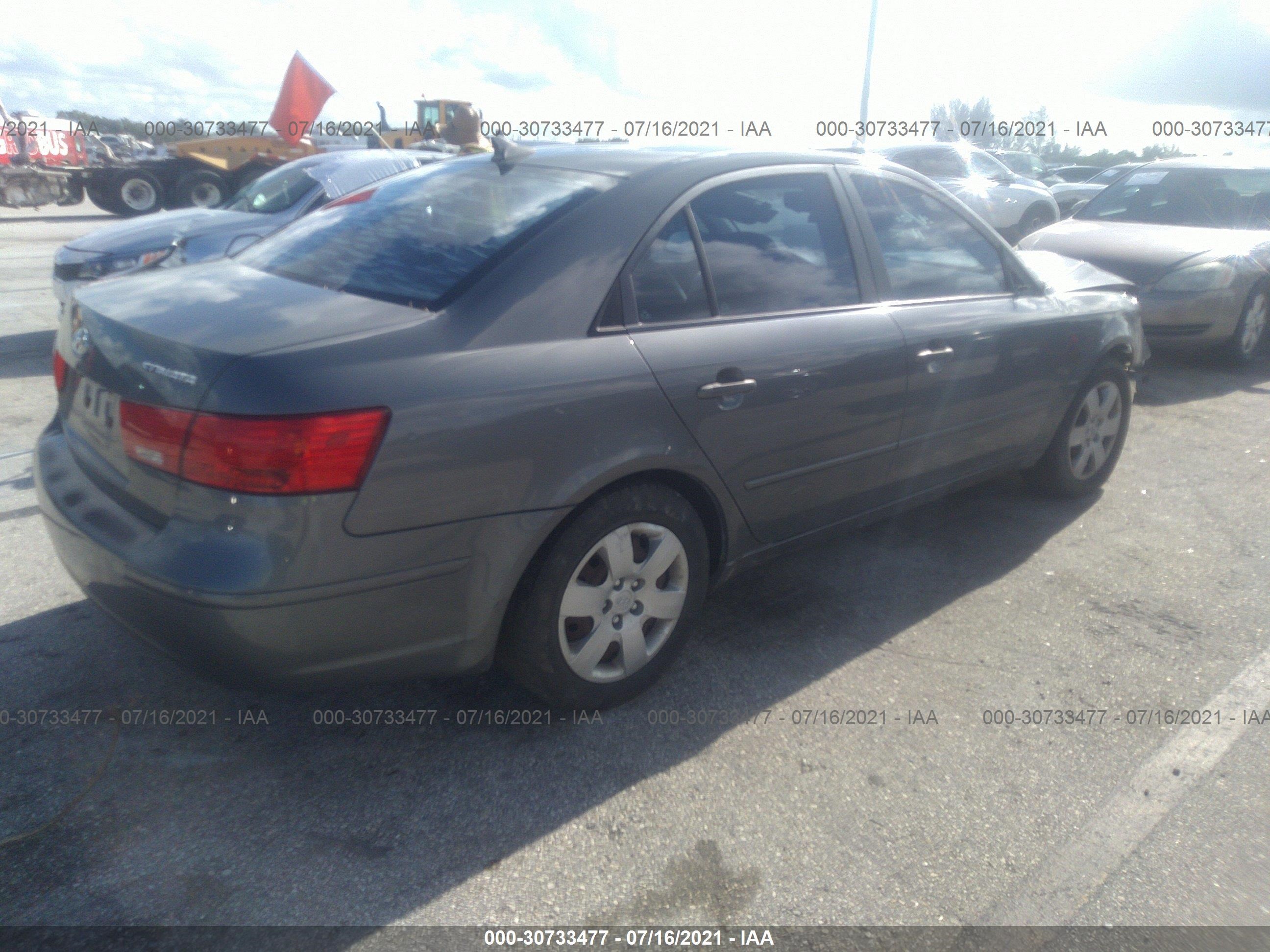 Photo 3 VIN: 5NPET46C49H420432 - HYUNDAI SONATA 