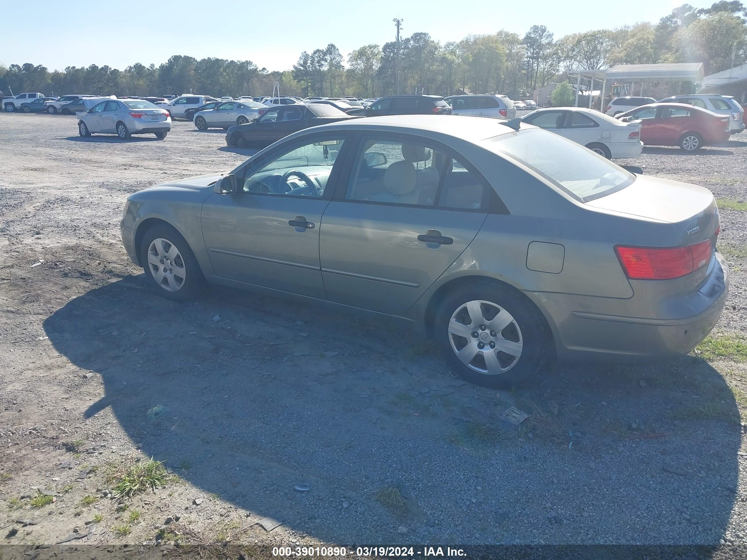 Photo 2 VIN: 5NPET46C49H527030 - HYUNDAI SONATA 