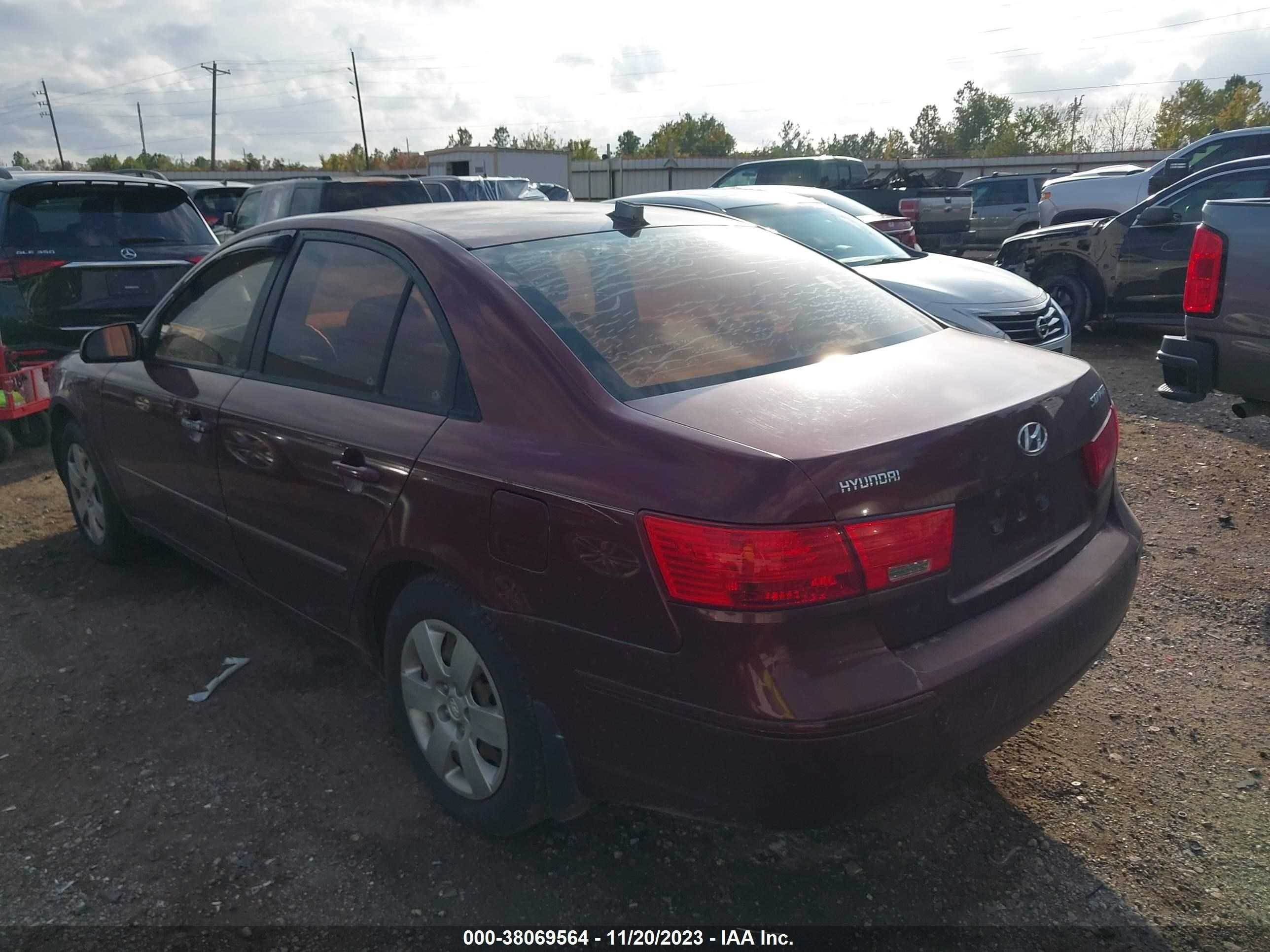 Photo 2 VIN: 5NPET46C49H547200 - HYUNDAI SONATA 