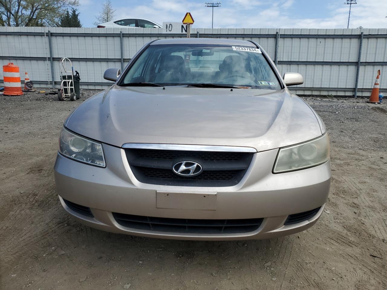 Photo 4 VIN: 5NPET46C57H247937 - HYUNDAI SONATA 