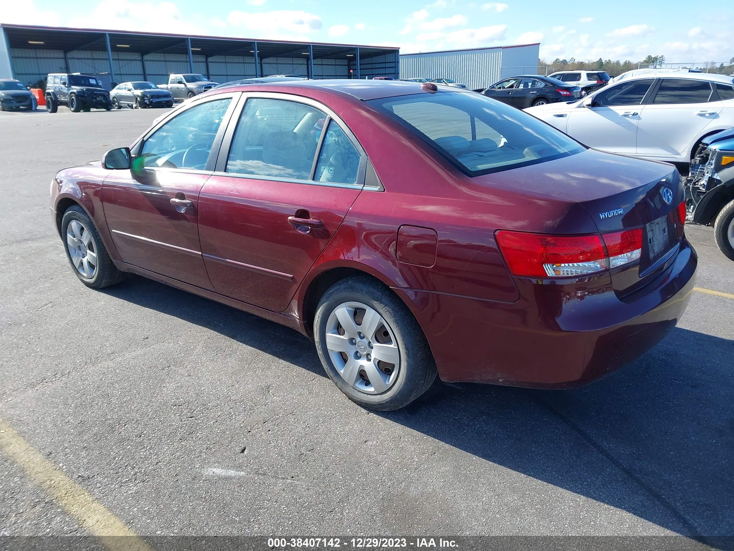 Photo 2 VIN: 5NPET46C58H312335 - HYUNDAI SONATA 