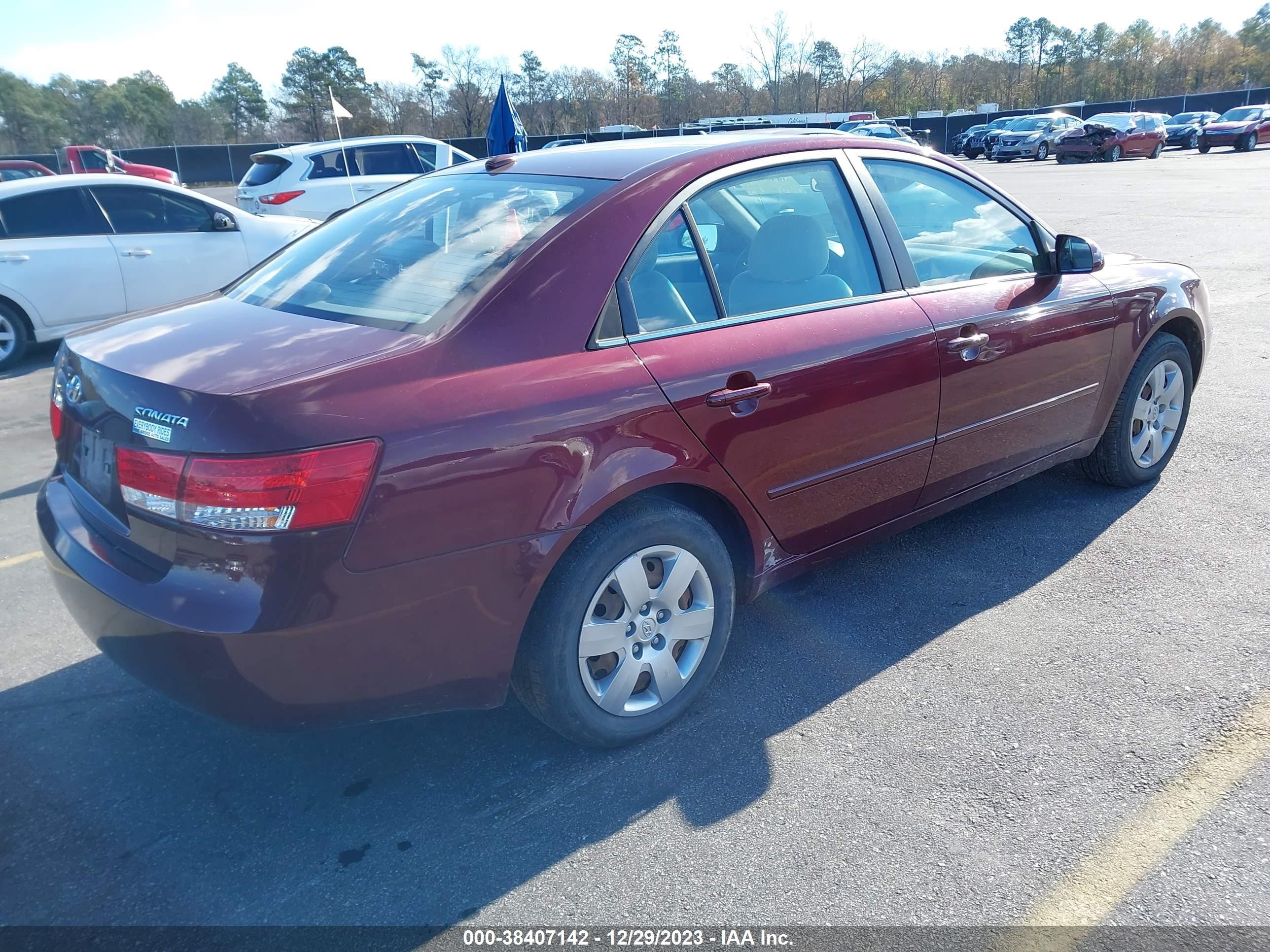 Photo 3 VIN: 5NPET46C58H312335 - HYUNDAI SONATA 