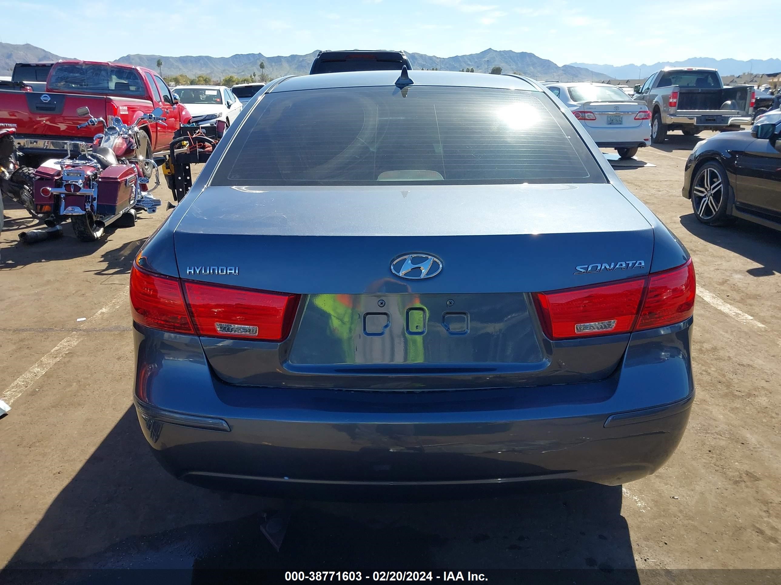 Photo 16 VIN: 5NPET46C59H409844 - HYUNDAI SONATA 