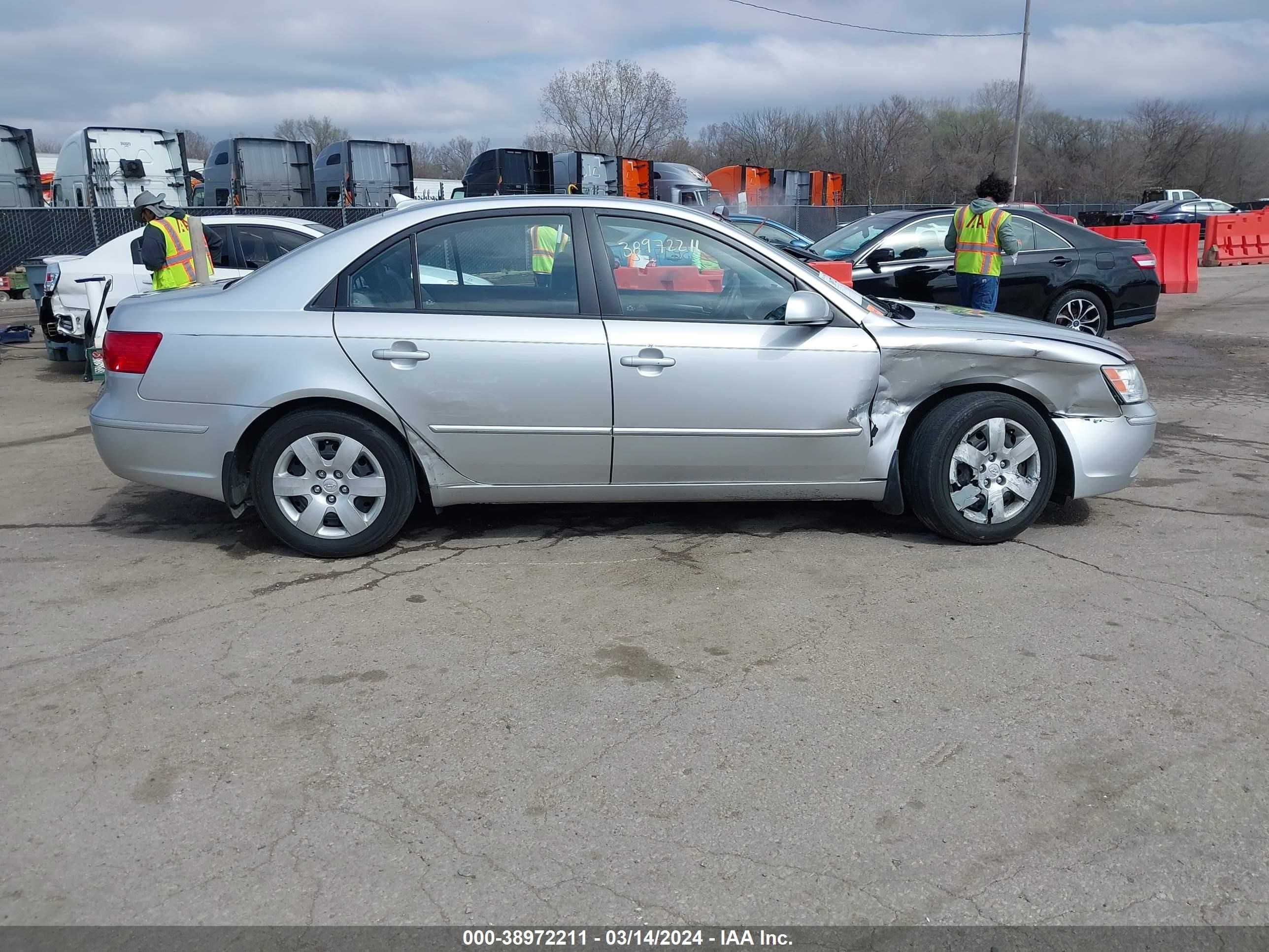 Photo 12 VIN: 5NPET46C59H428376 - HYUNDAI SONATA 