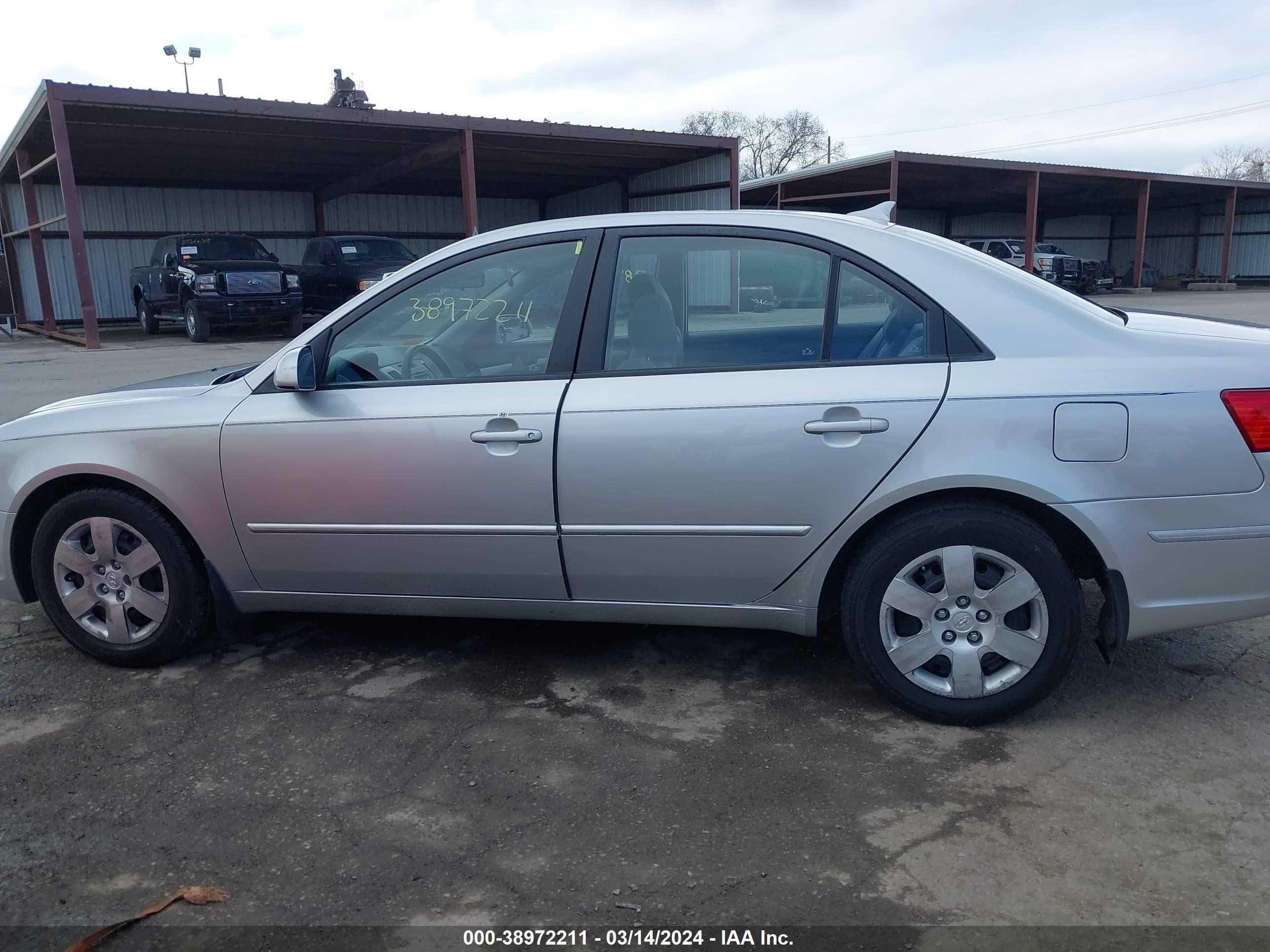 Photo 13 VIN: 5NPET46C59H428376 - HYUNDAI SONATA 