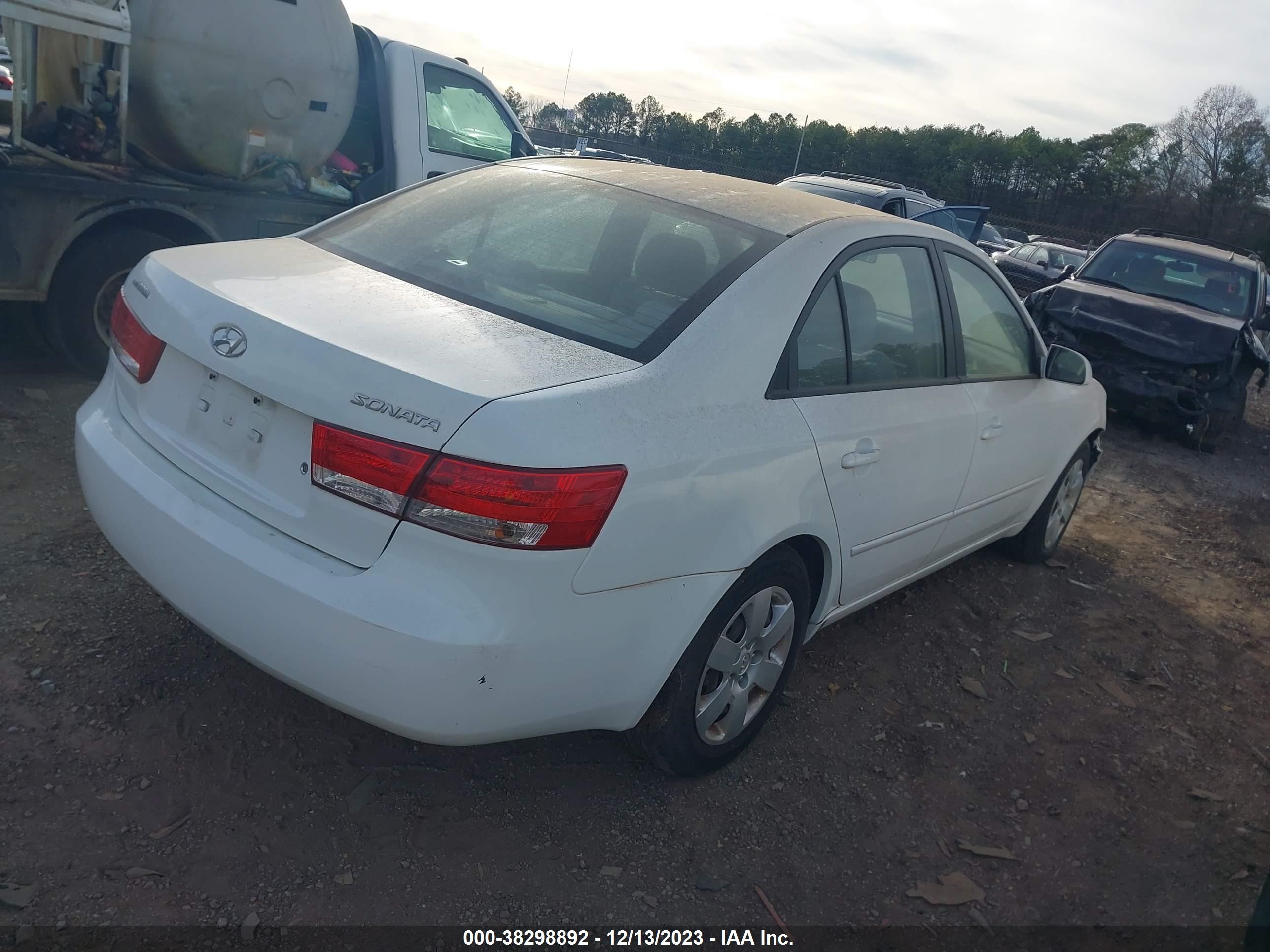 Photo 3 VIN: 5NPET46C66H086738 - HYUNDAI SONATA 