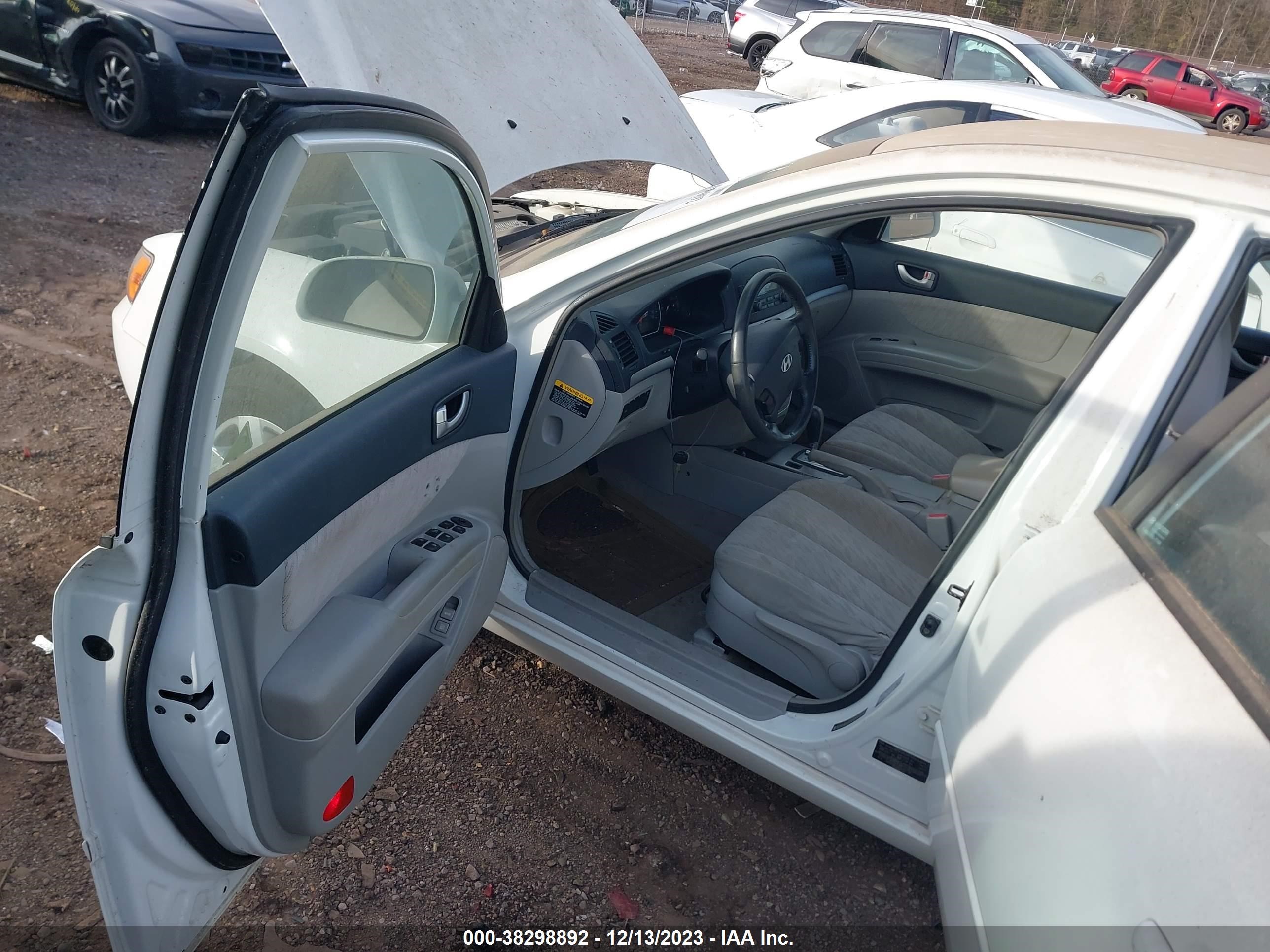 Photo 4 VIN: 5NPET46C66H086738 - HYUNDAI SONATA 